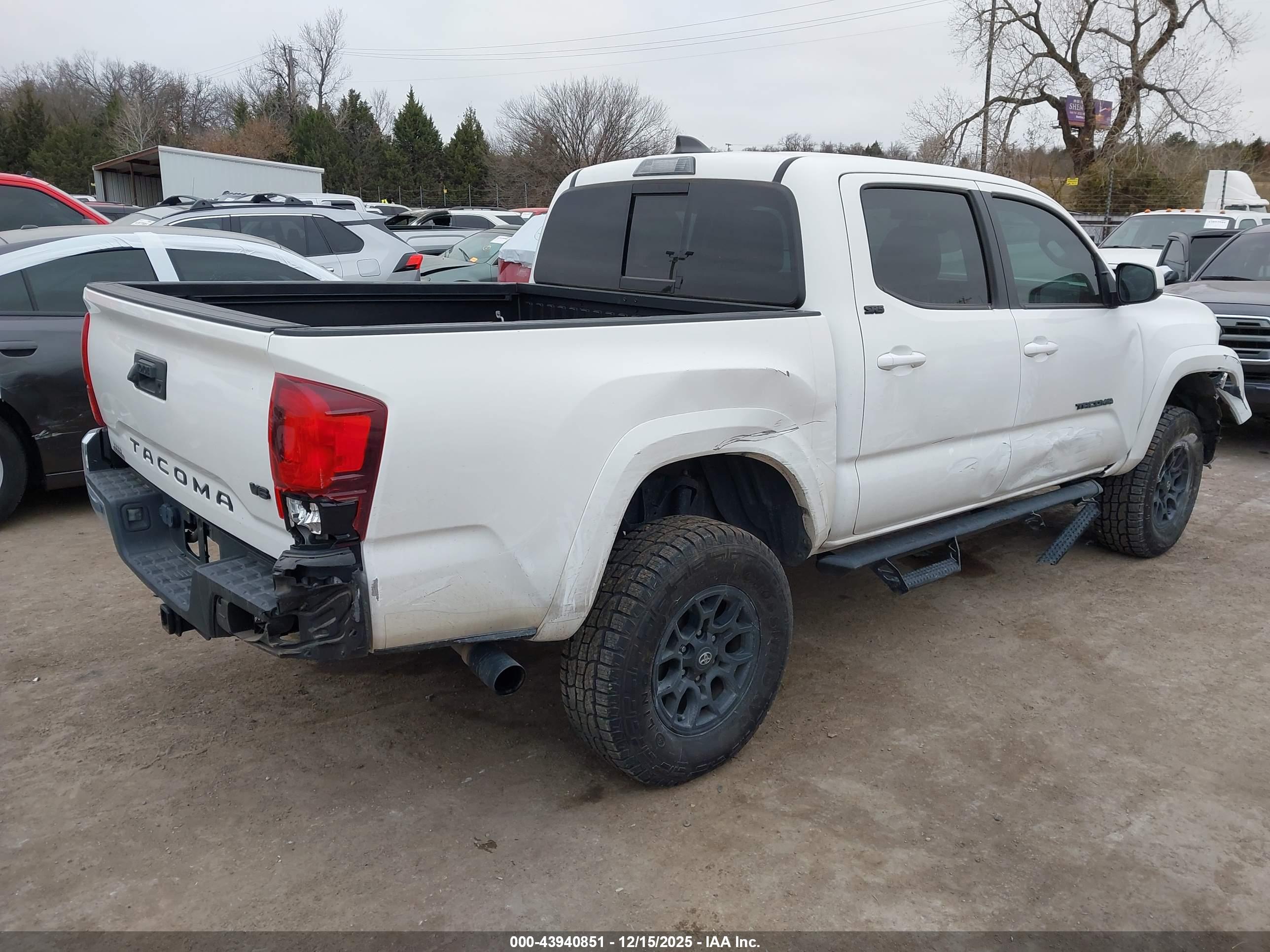 TOYOTA TACOMA image 4