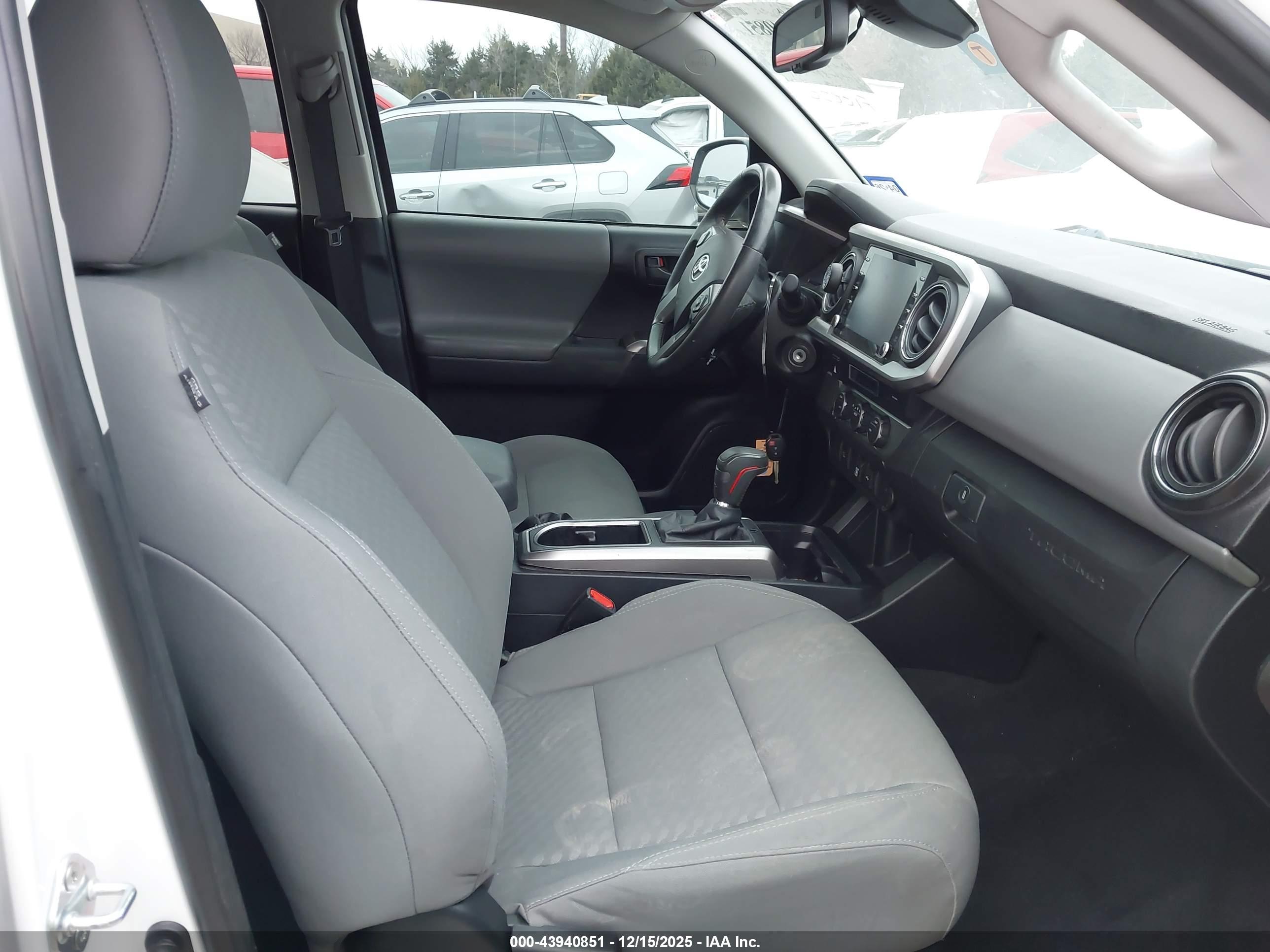 TOYOTA TACOMA image 5