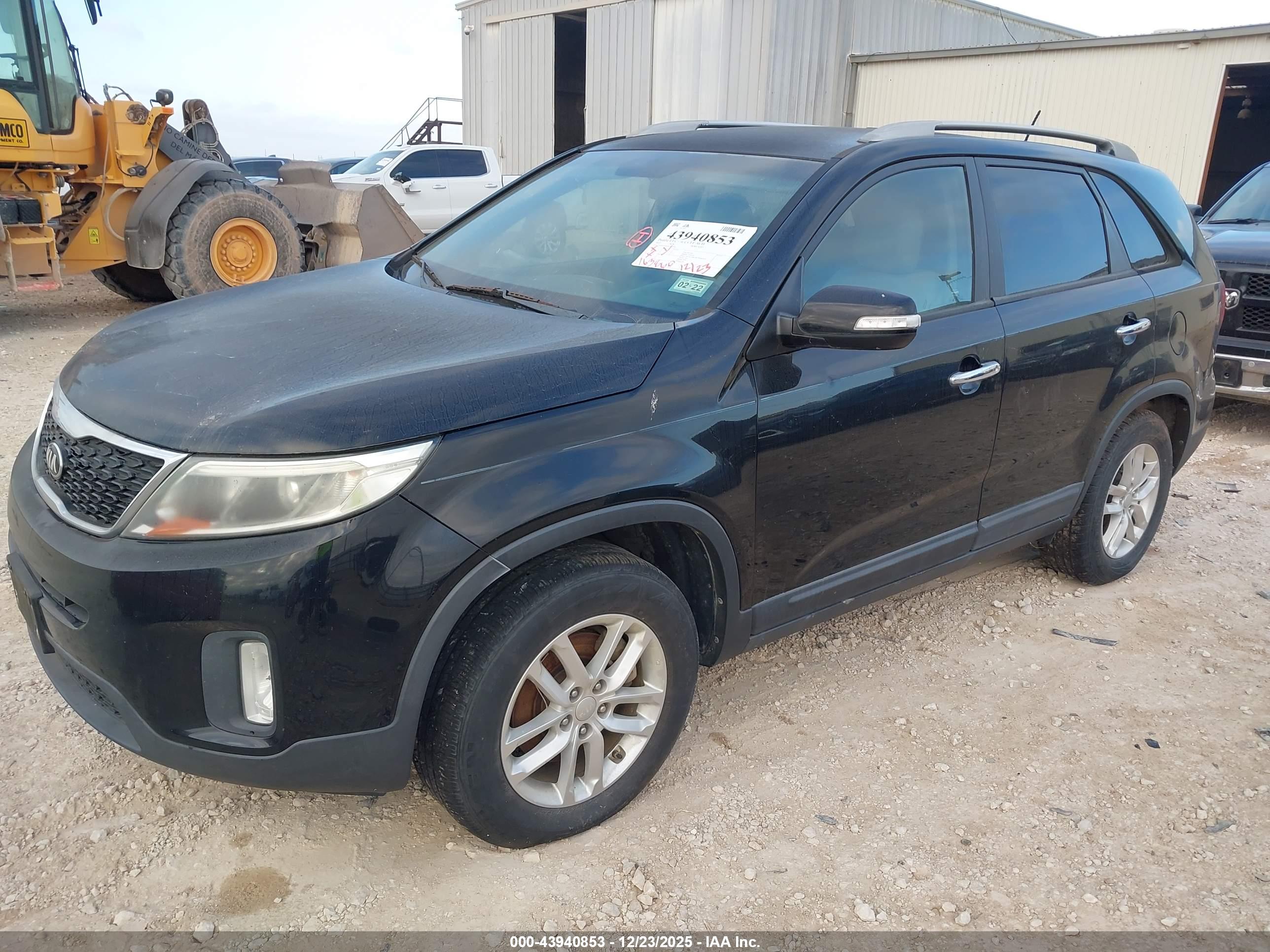 KIA SORENTO image 2