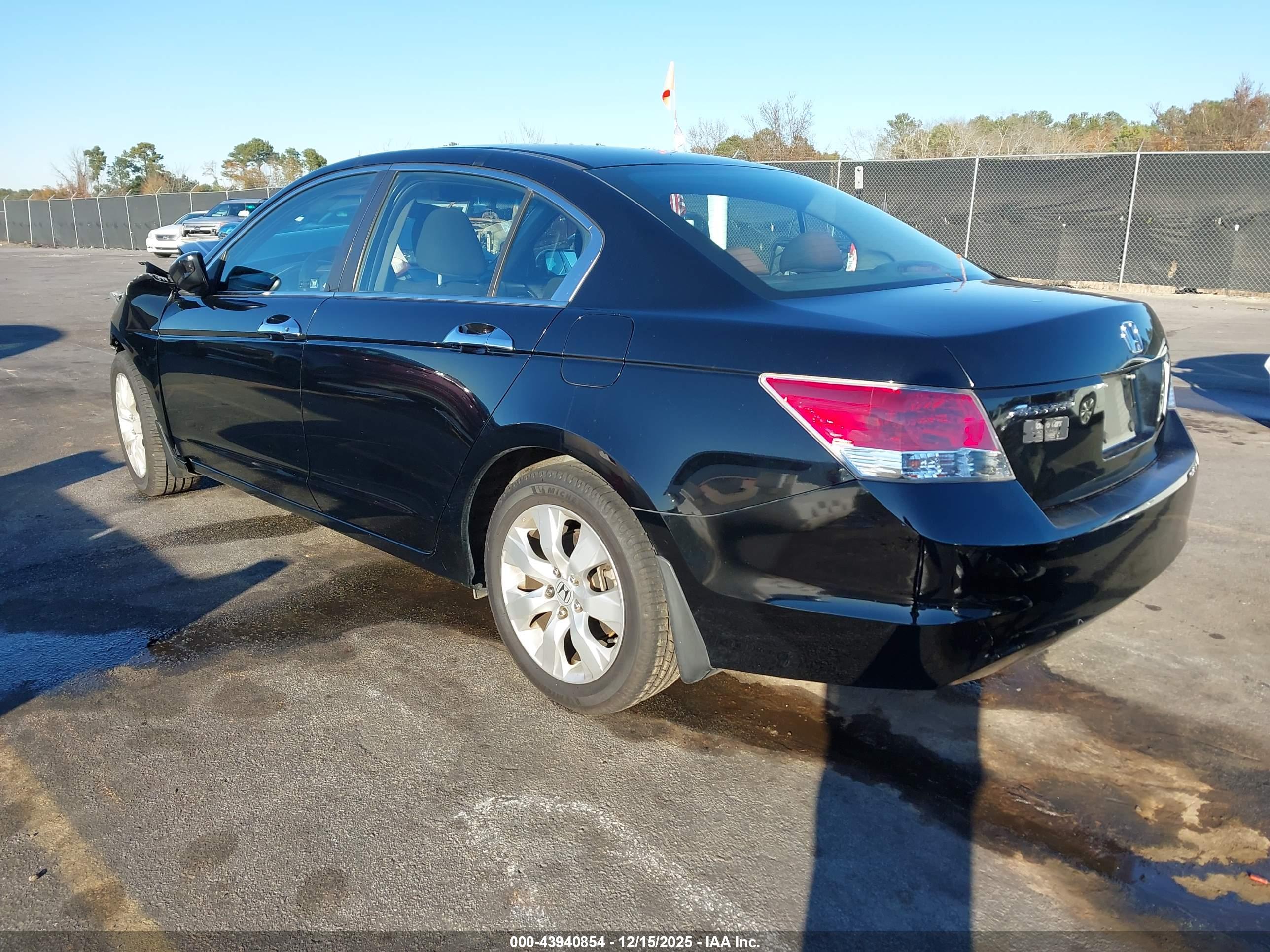 HONDA ACCORD image 3