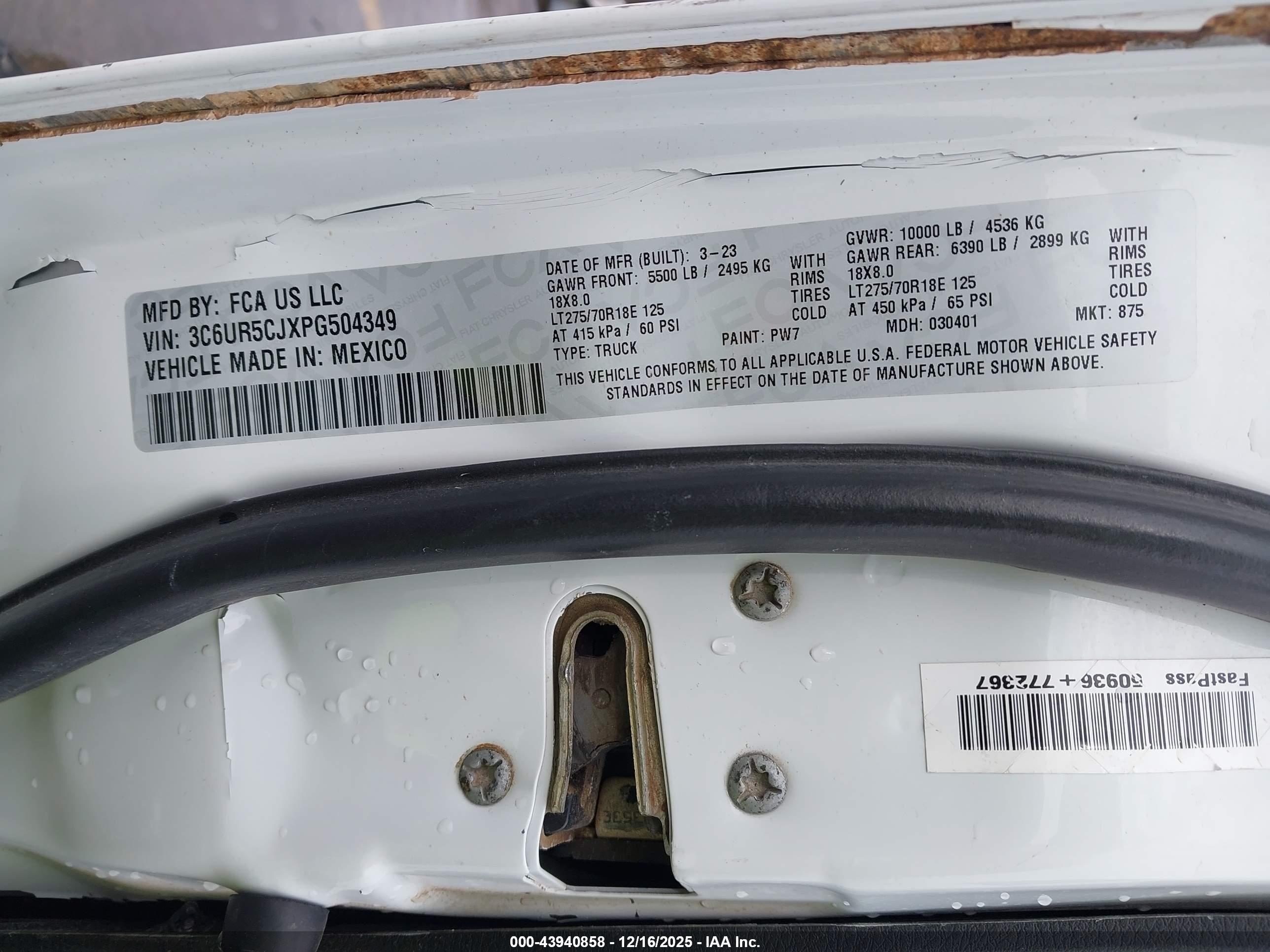 RAM 2500 image 9