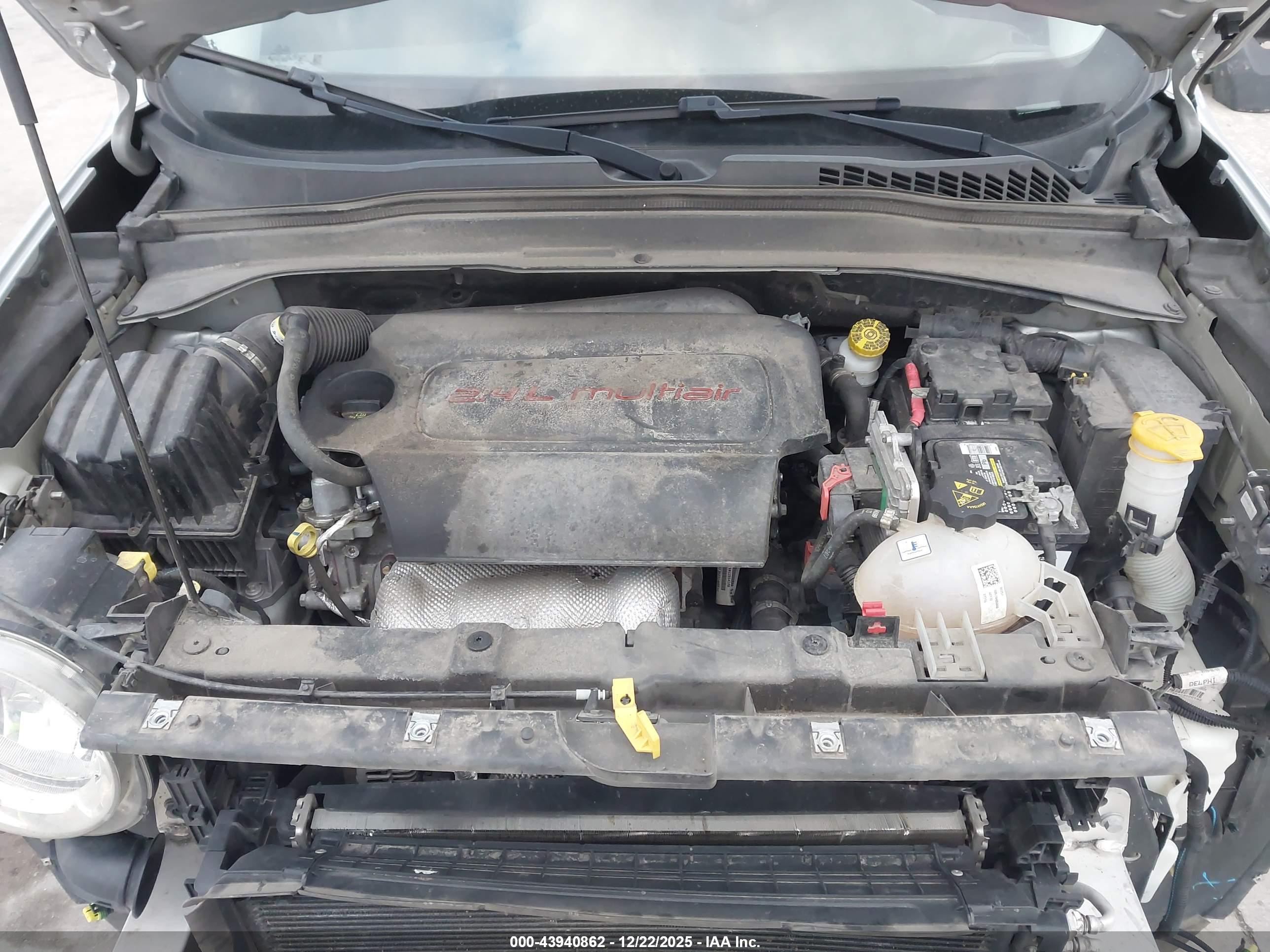 JEEP RENEGADE image 10