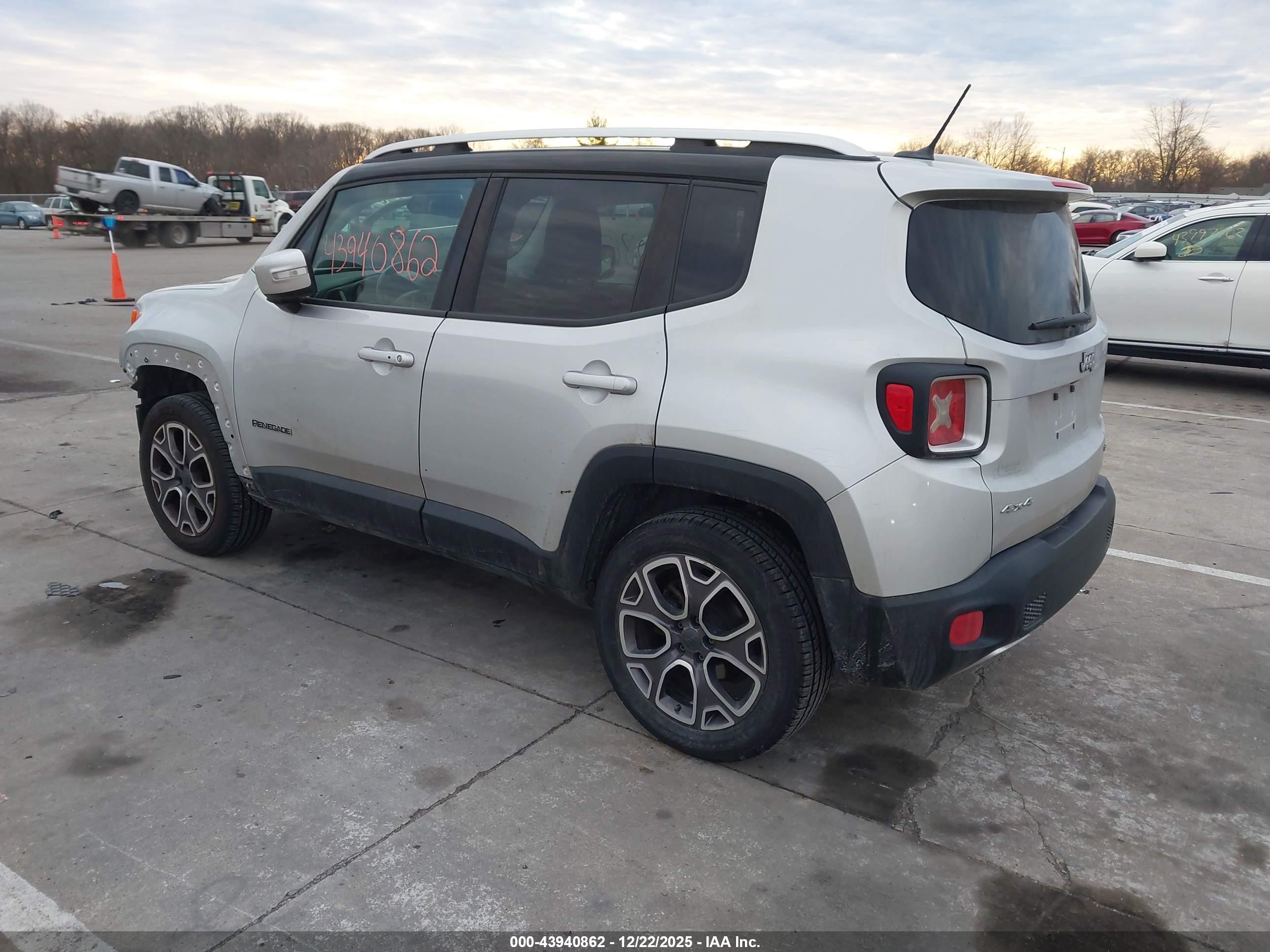 JEEP RENEGADE image 3