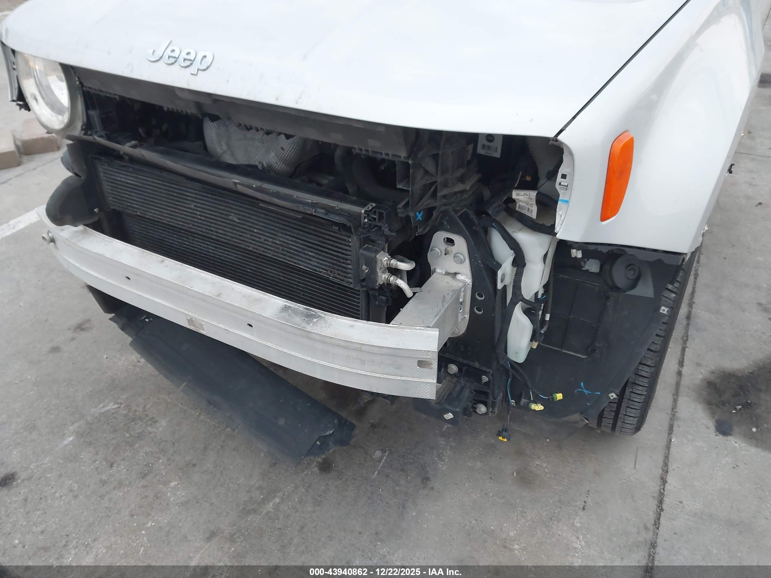 JEEP RENEGADE image 6