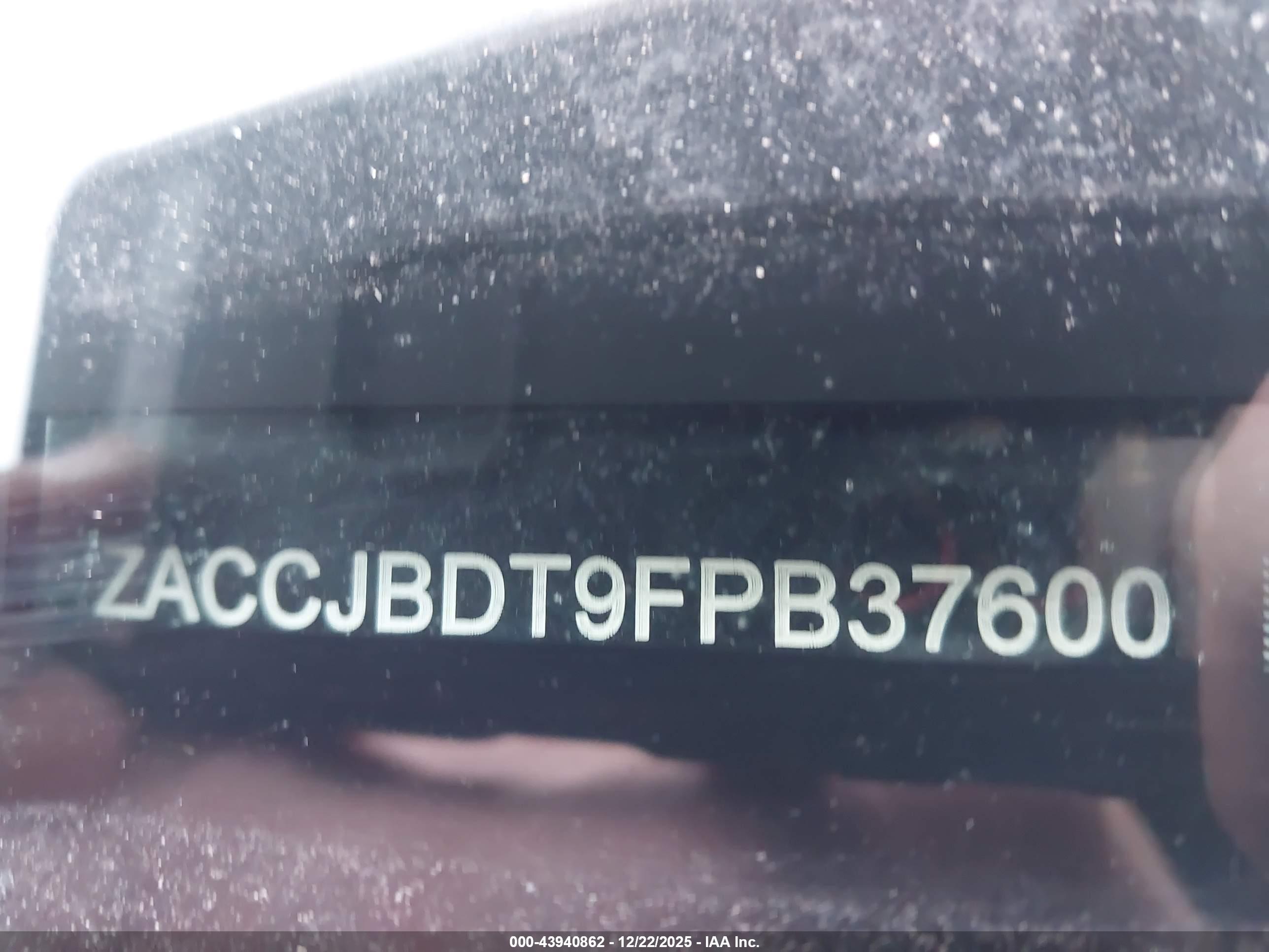 JEEP RENEGADE image 9