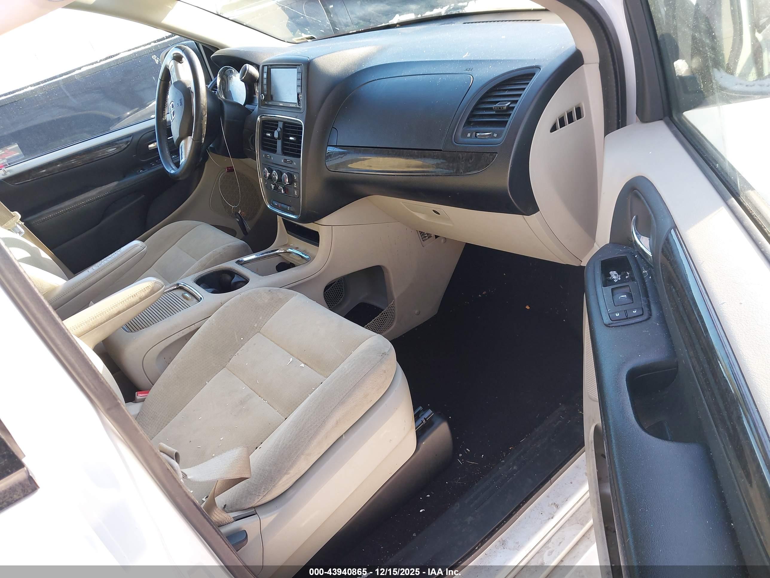 DODGE GRAND image 5