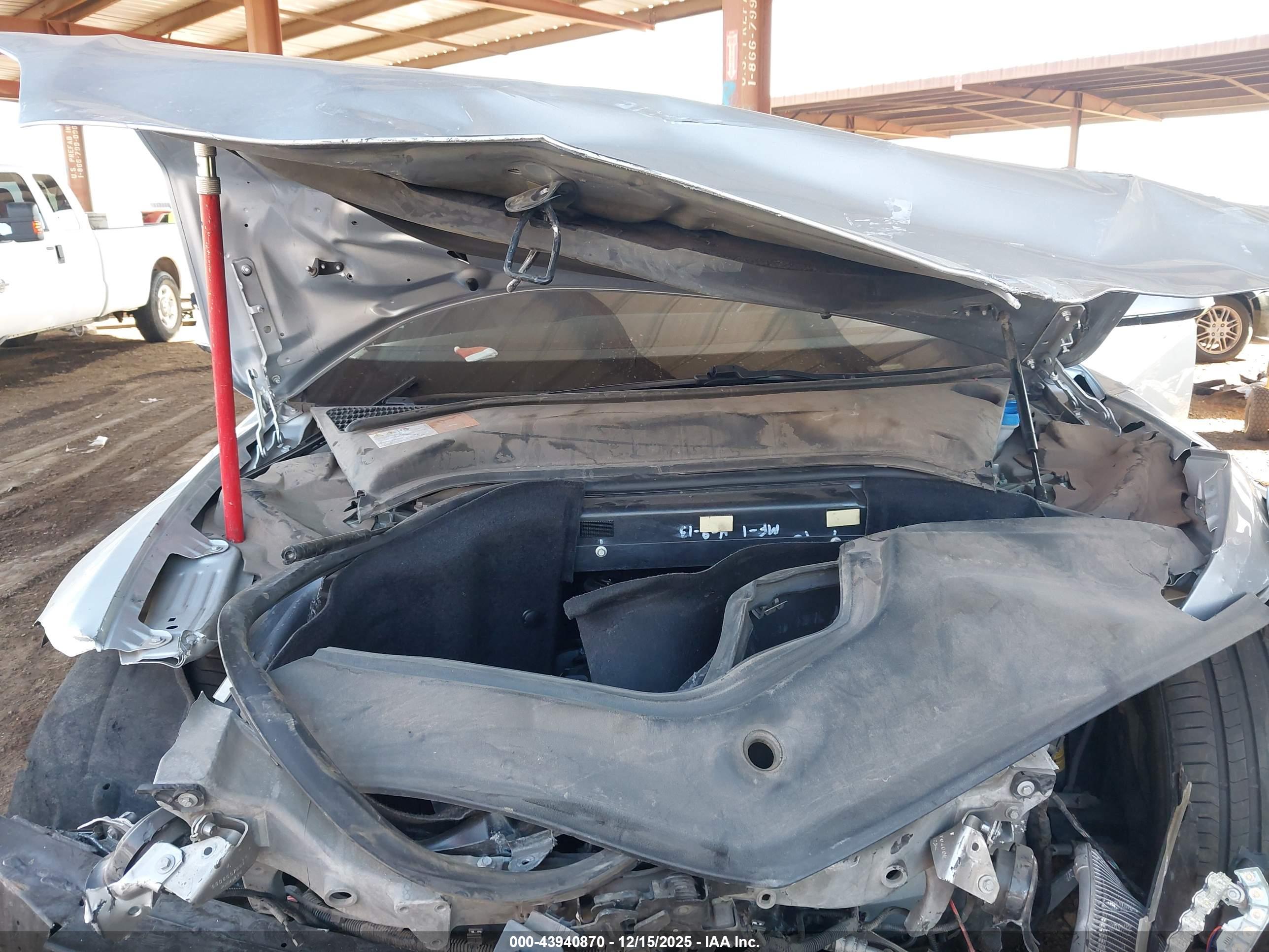 TESLA MODEL image 10