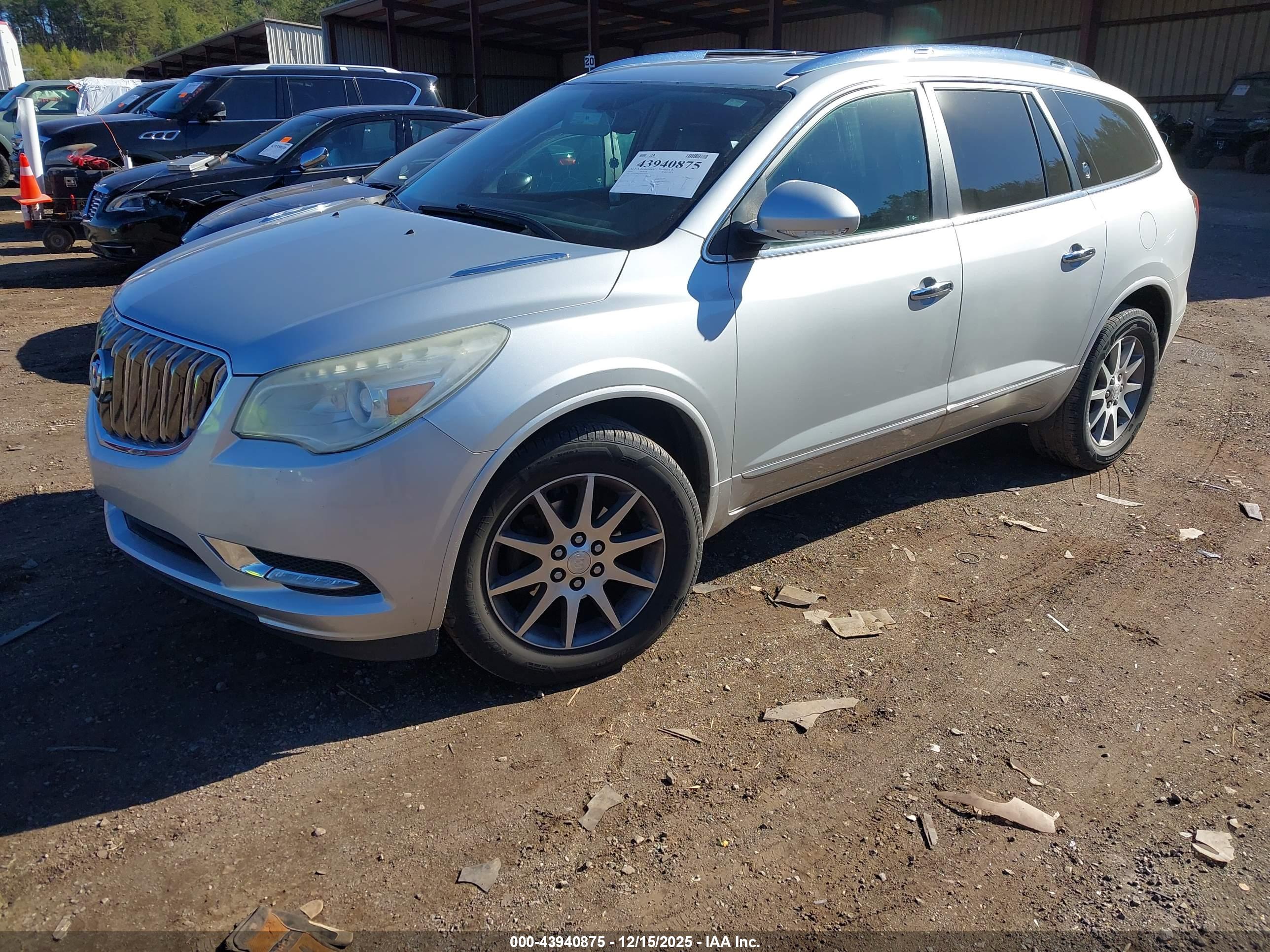BUICK ENCLAVE image 2