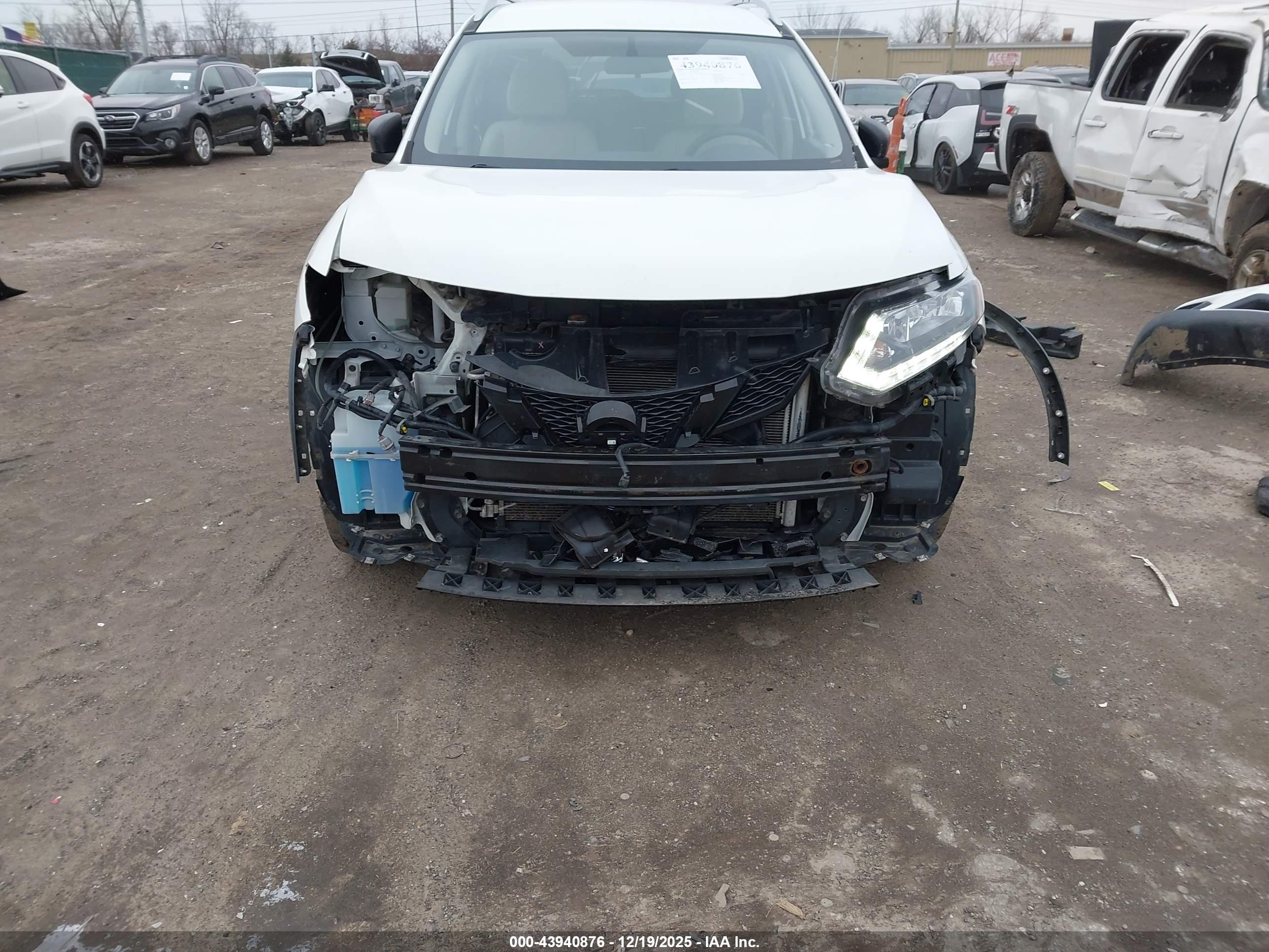 NISSAN ROGUE image 6