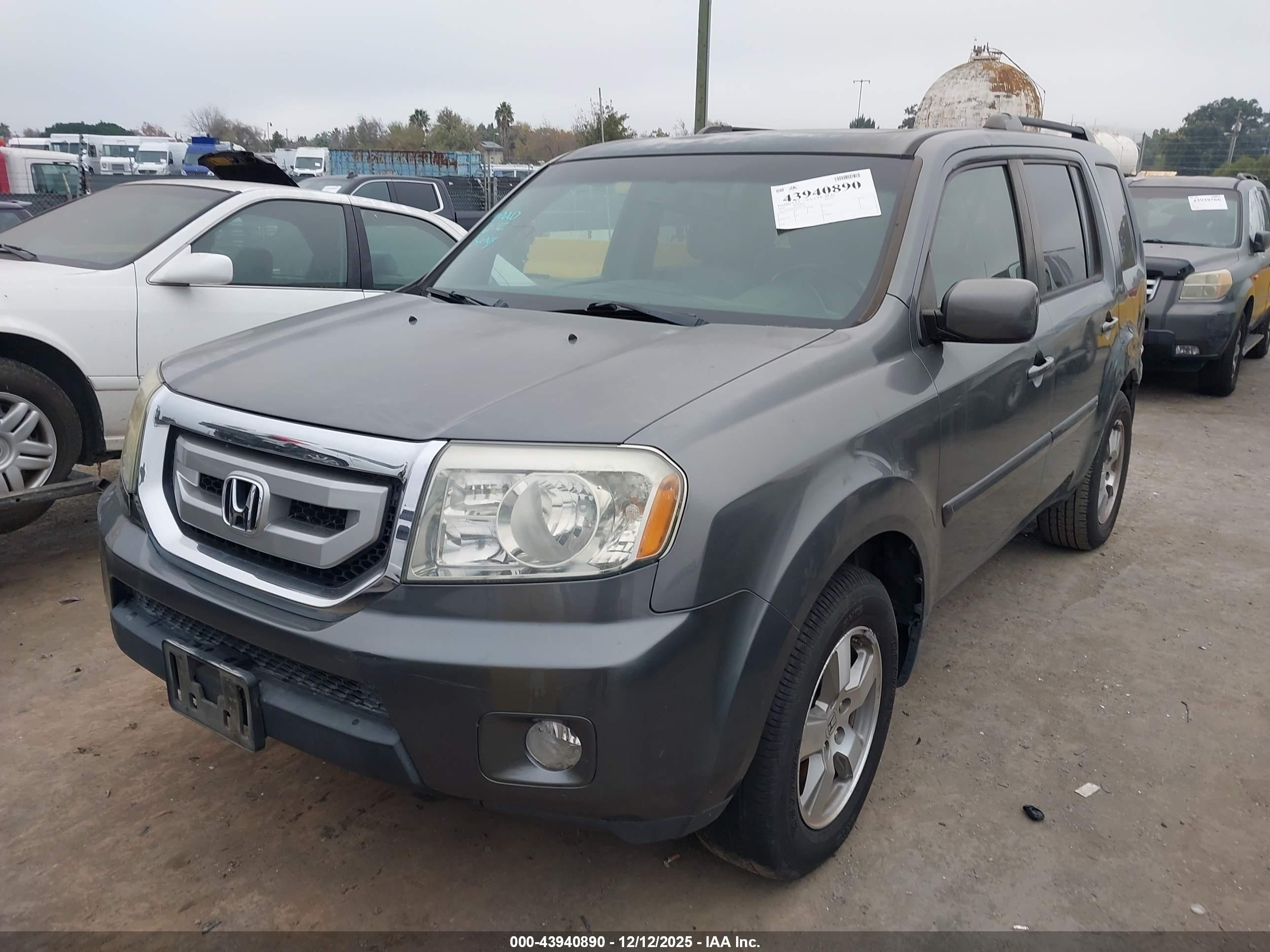 HONDA PILOT image 6