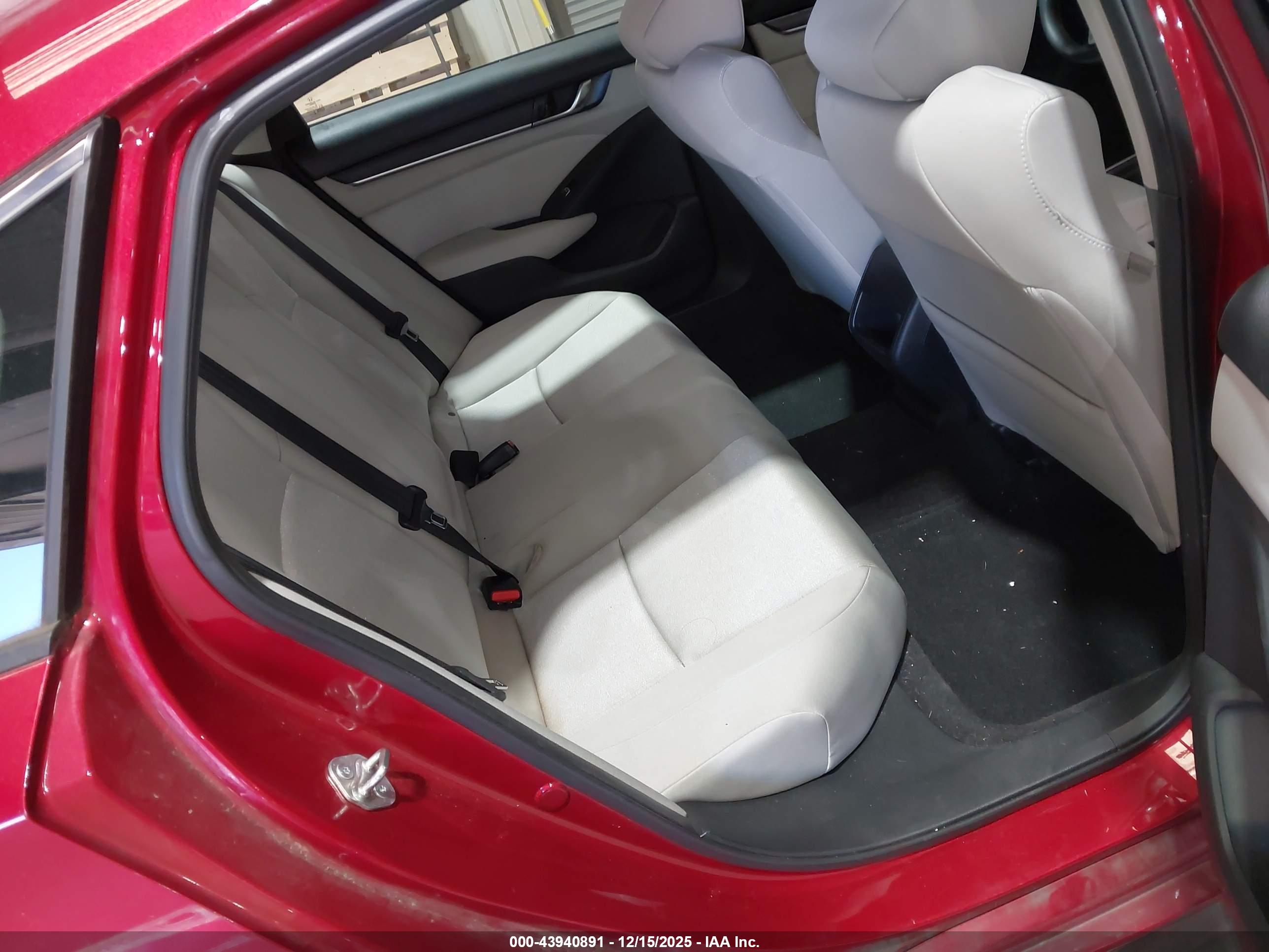 HONDA ACCORD image 8