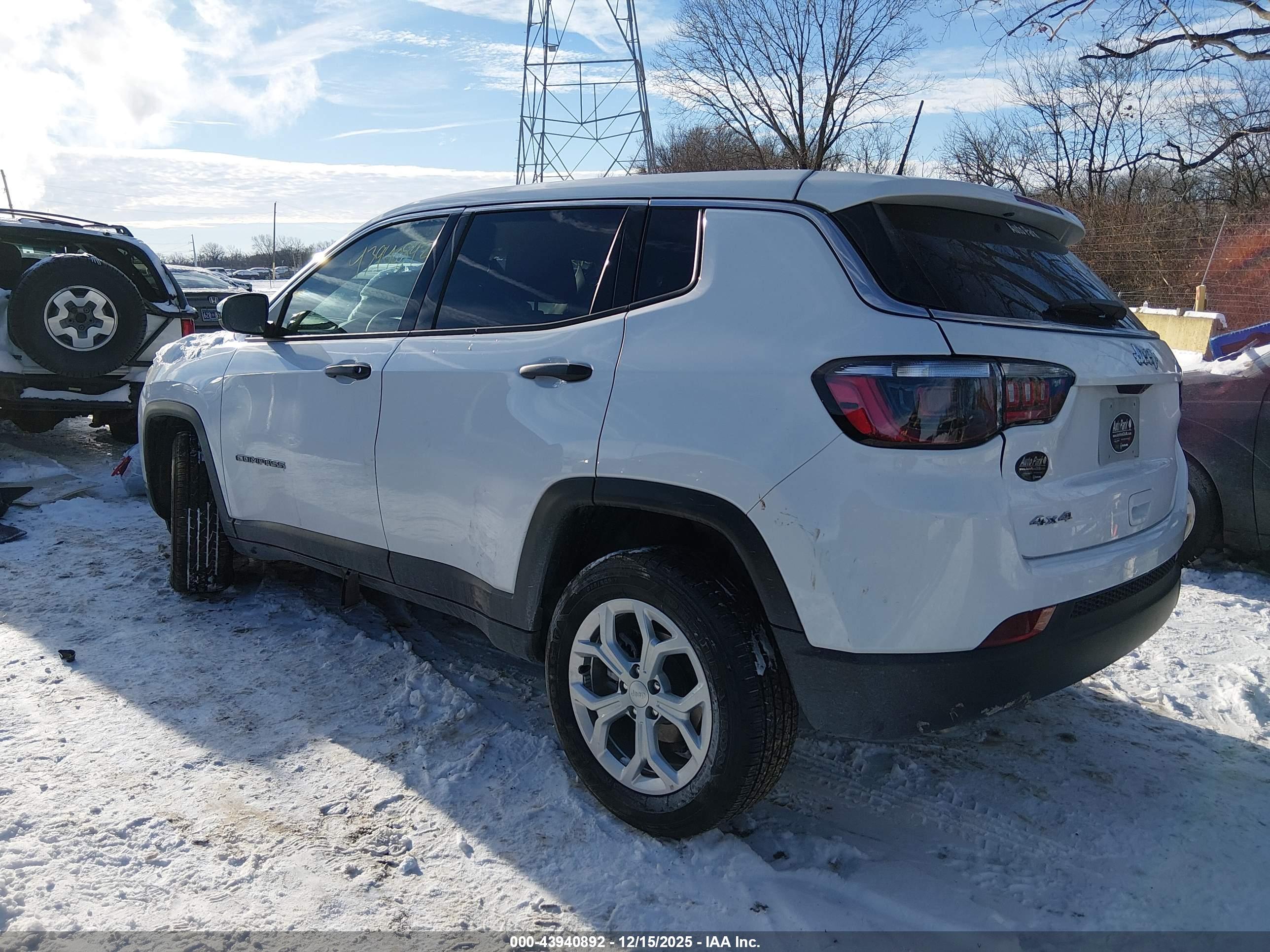 JEEP COMPASS image 3