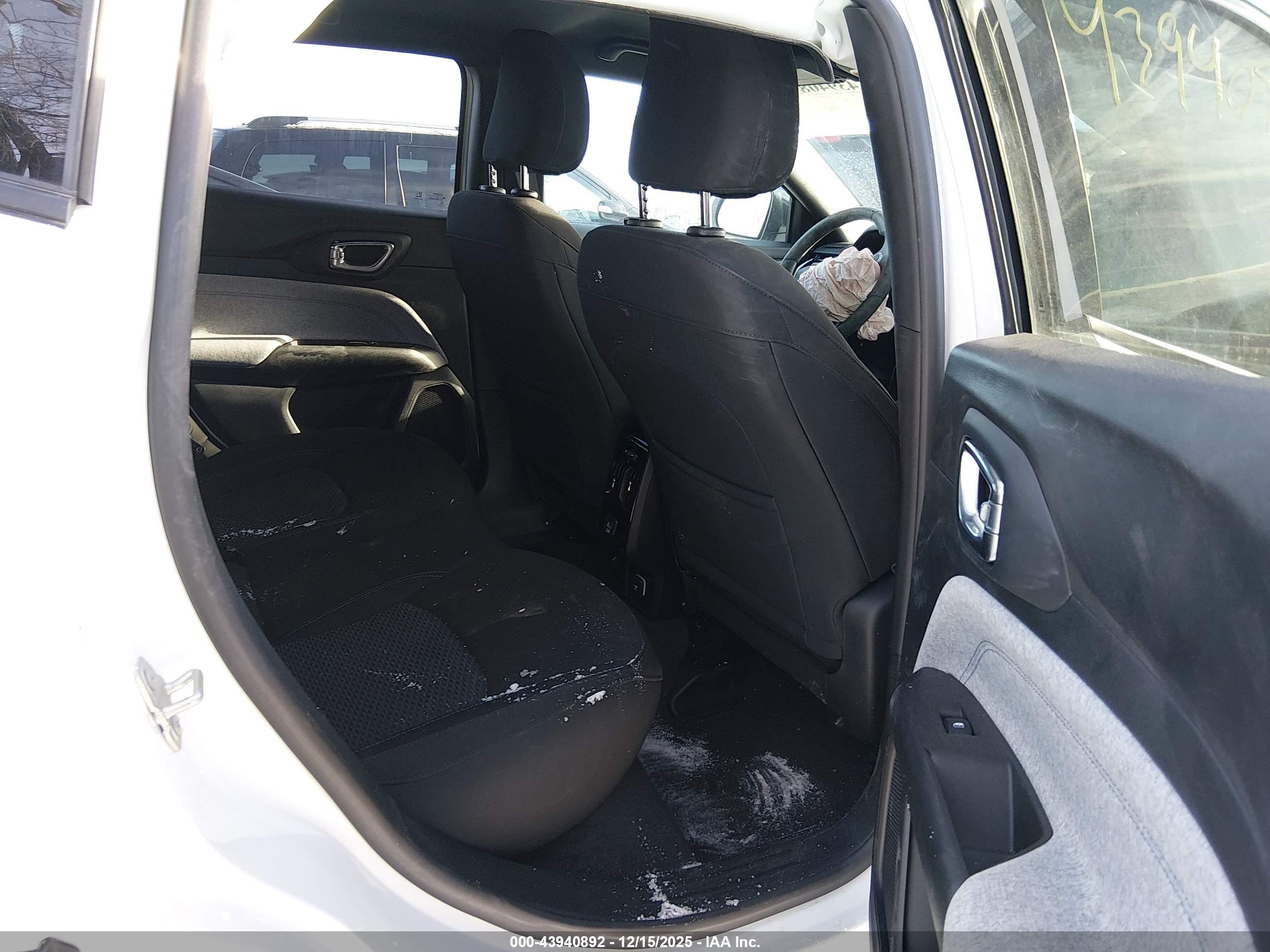 JEEP COMPASS image 8