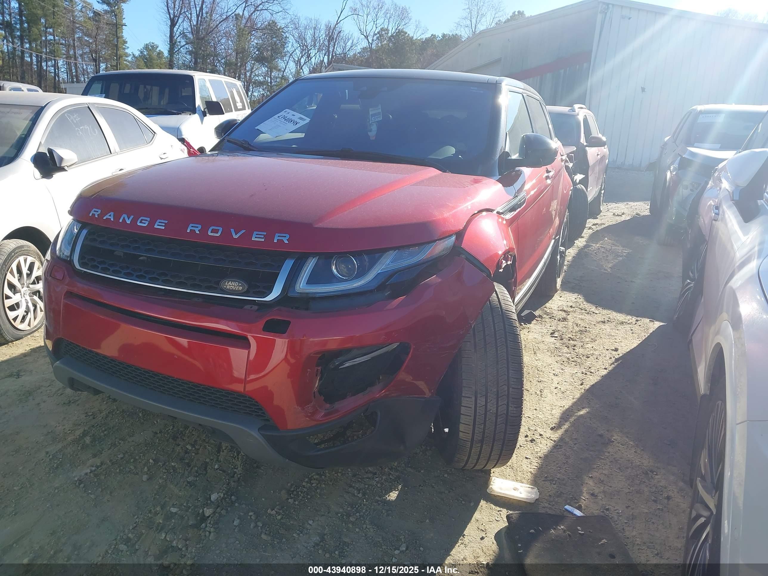 LAND ROVER image 2