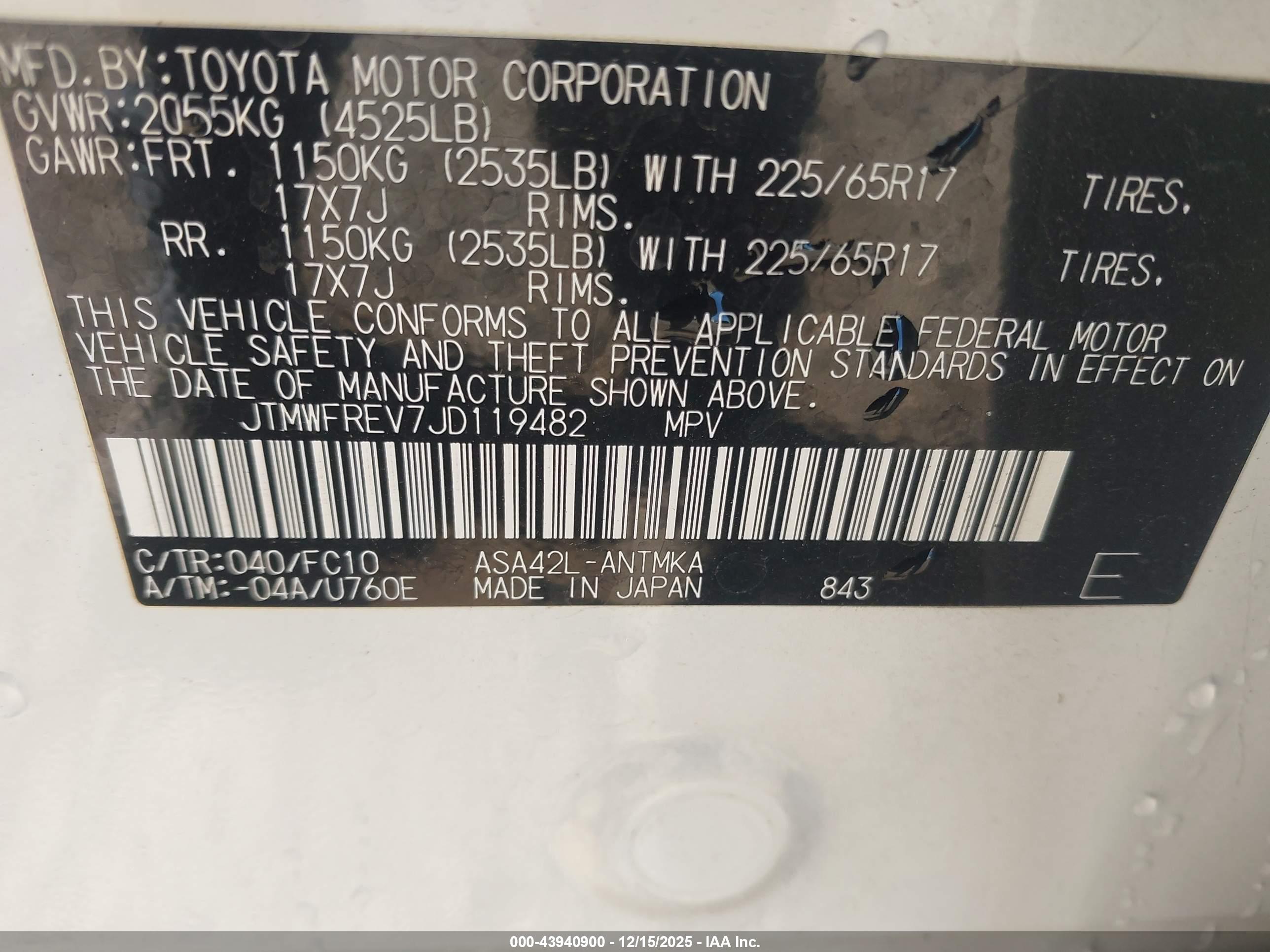 TOYOTA RAV4 image 9