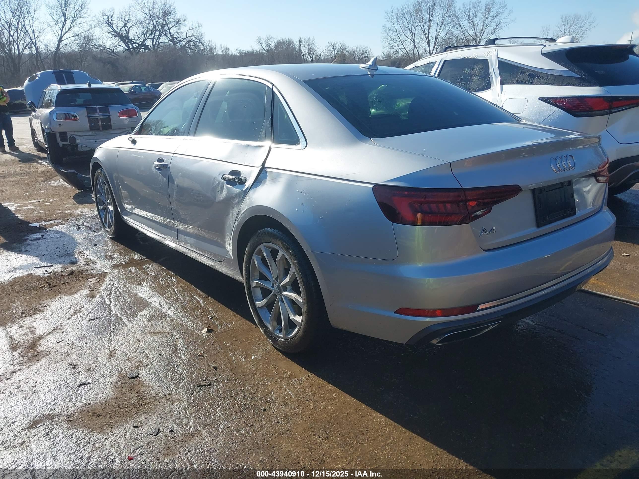 AUDI A4 image 3