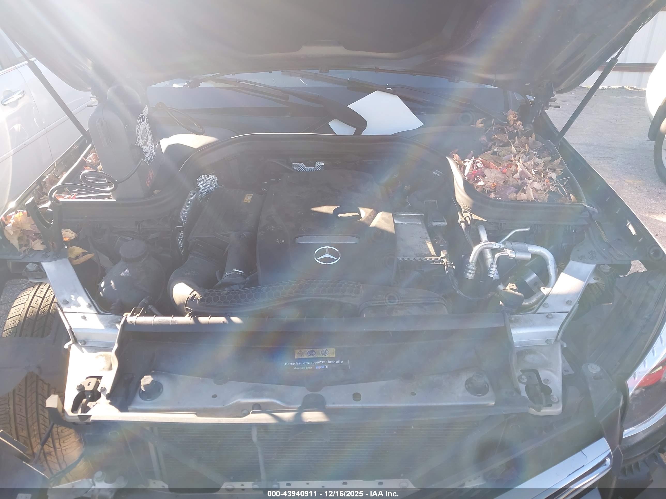 MERCEDES-BENZ GLC image 10