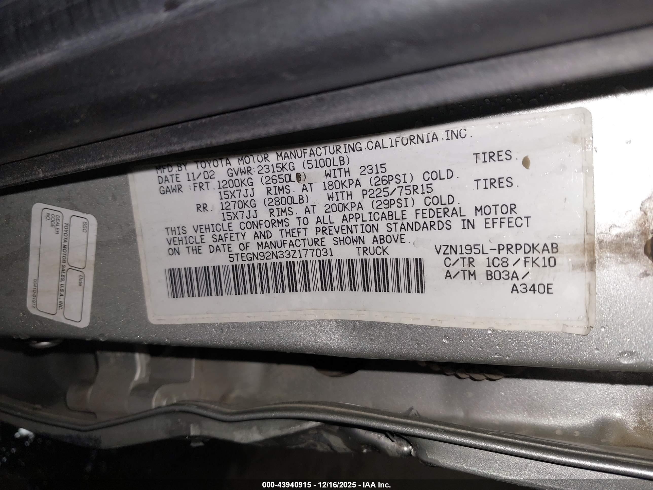 TOYOTA TACOMA image 9