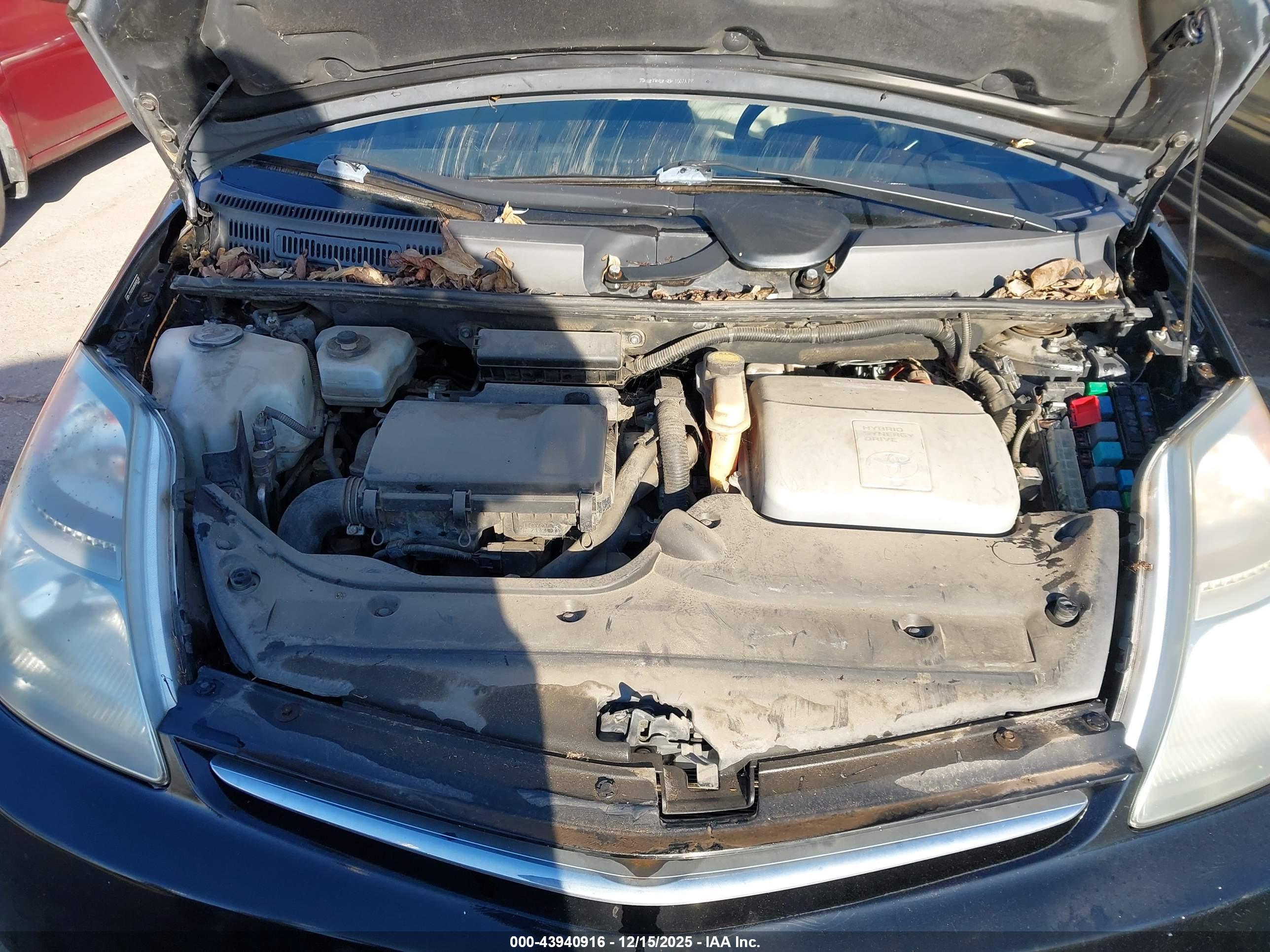 TOYOTA PRIUS image 10