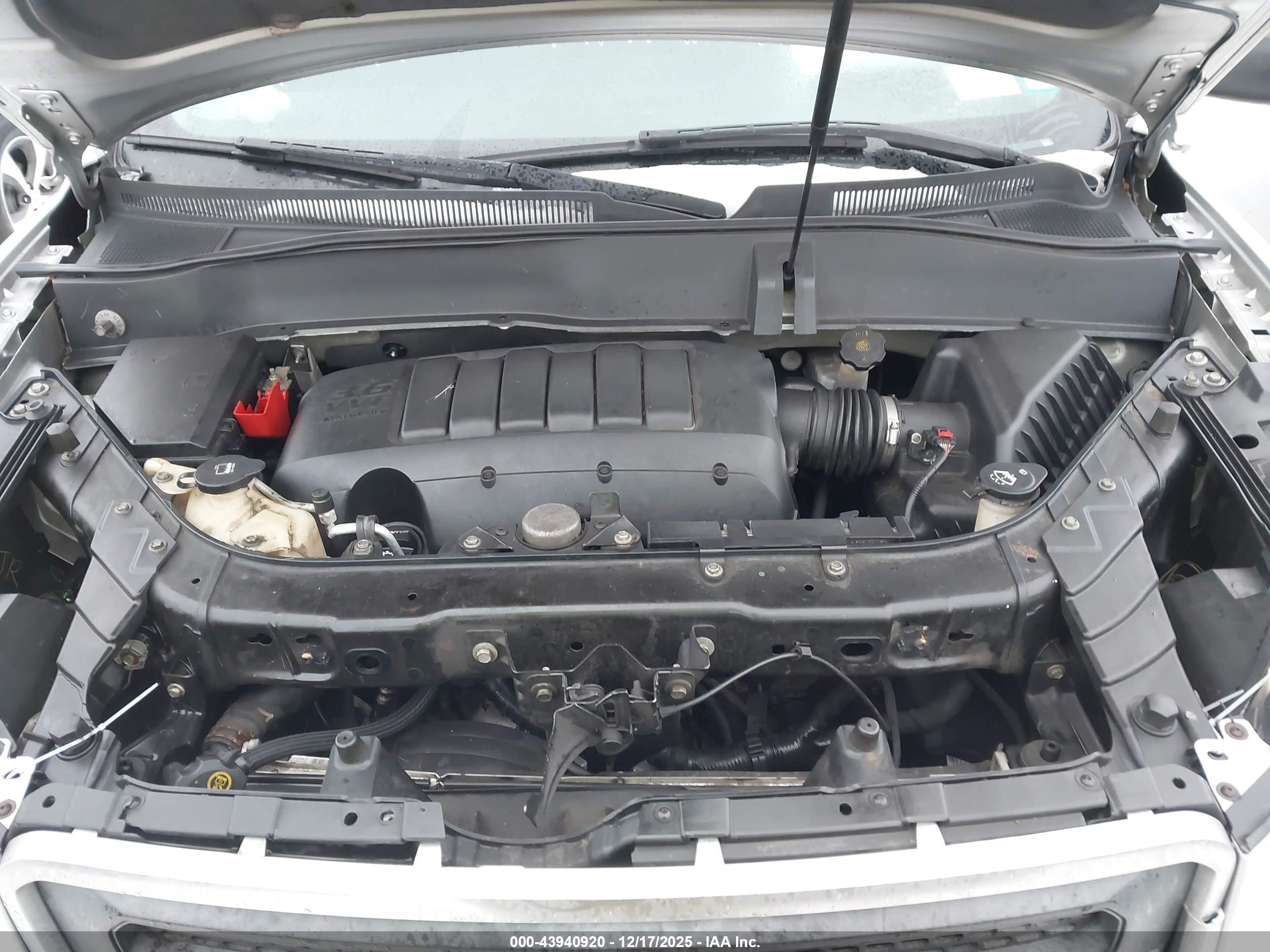 GMC ACADIA image 10