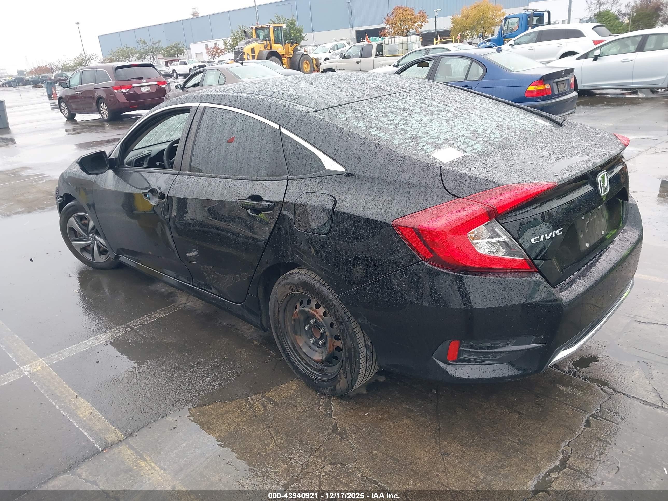 HONDA CIVIC image 3