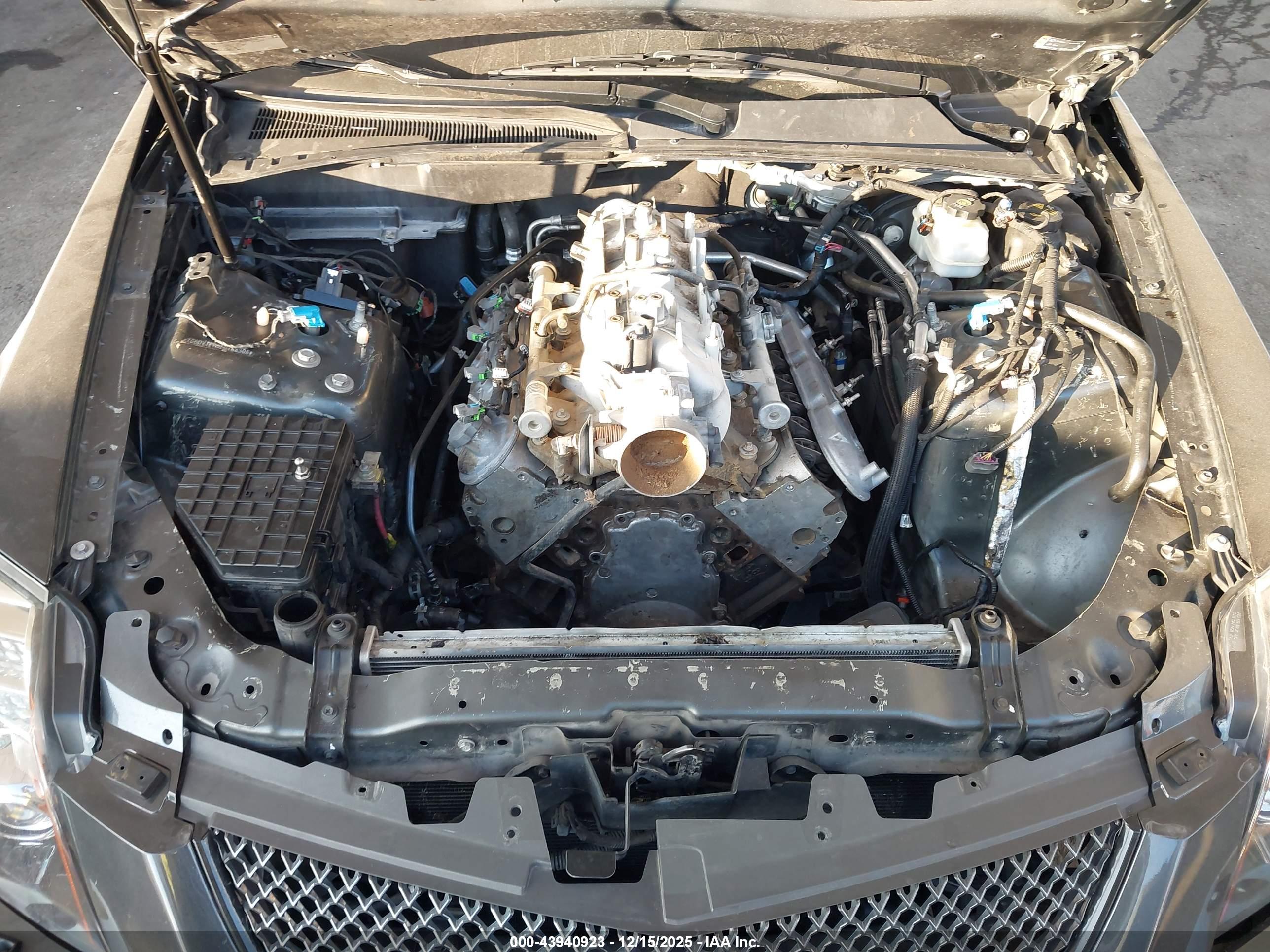 CADILLAC CTS-V image 10