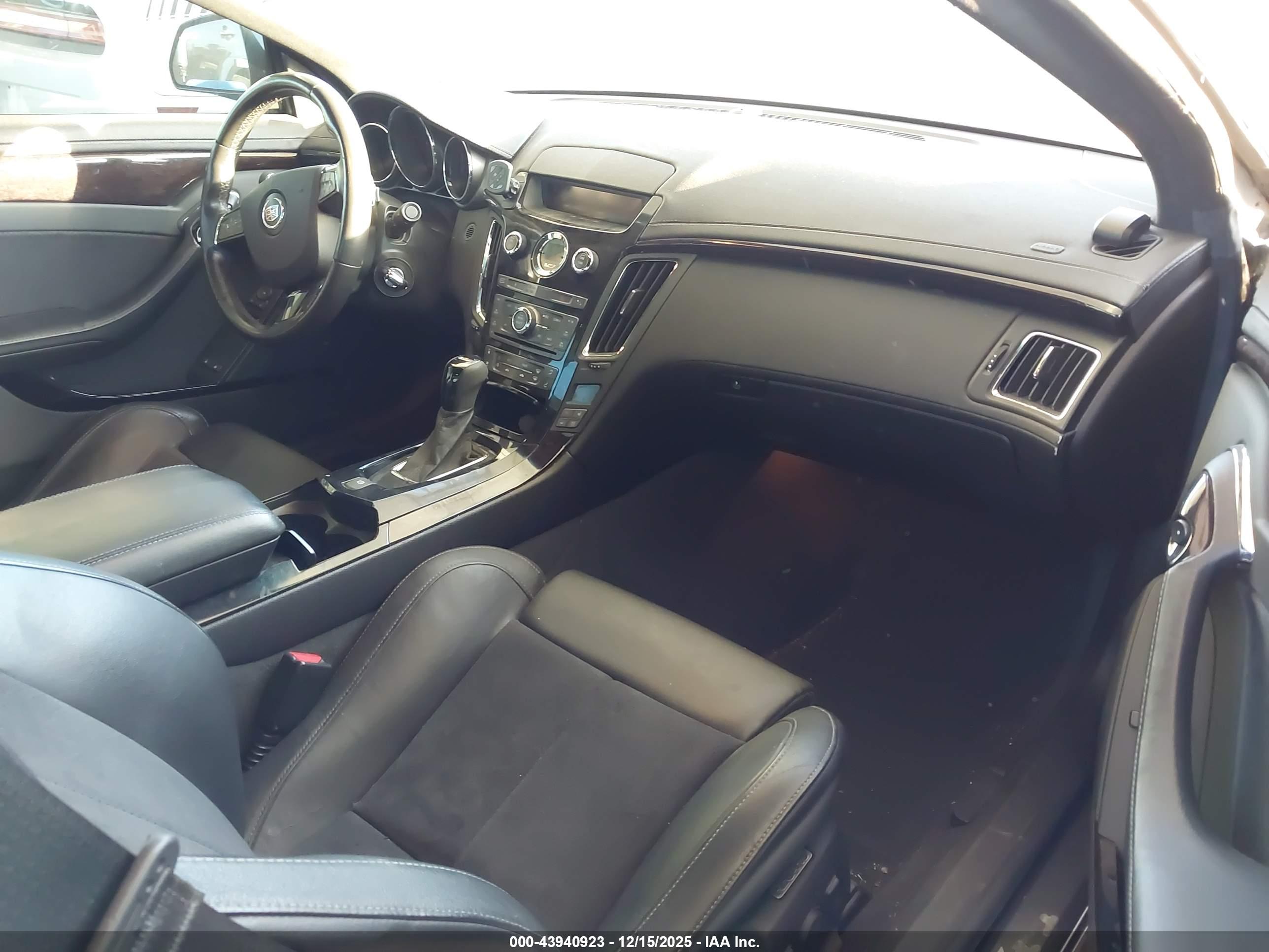 CADILLAC CTS-V image 5