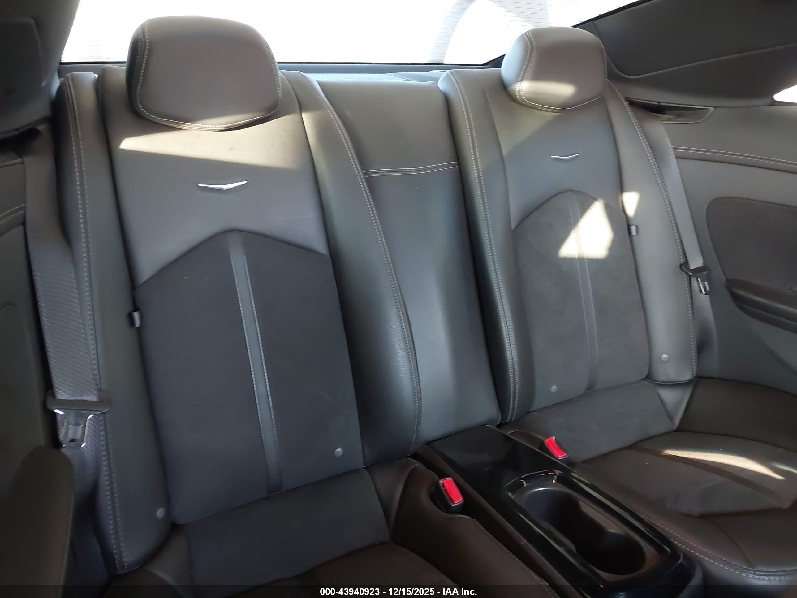 CADILLAC CTS-V image 8