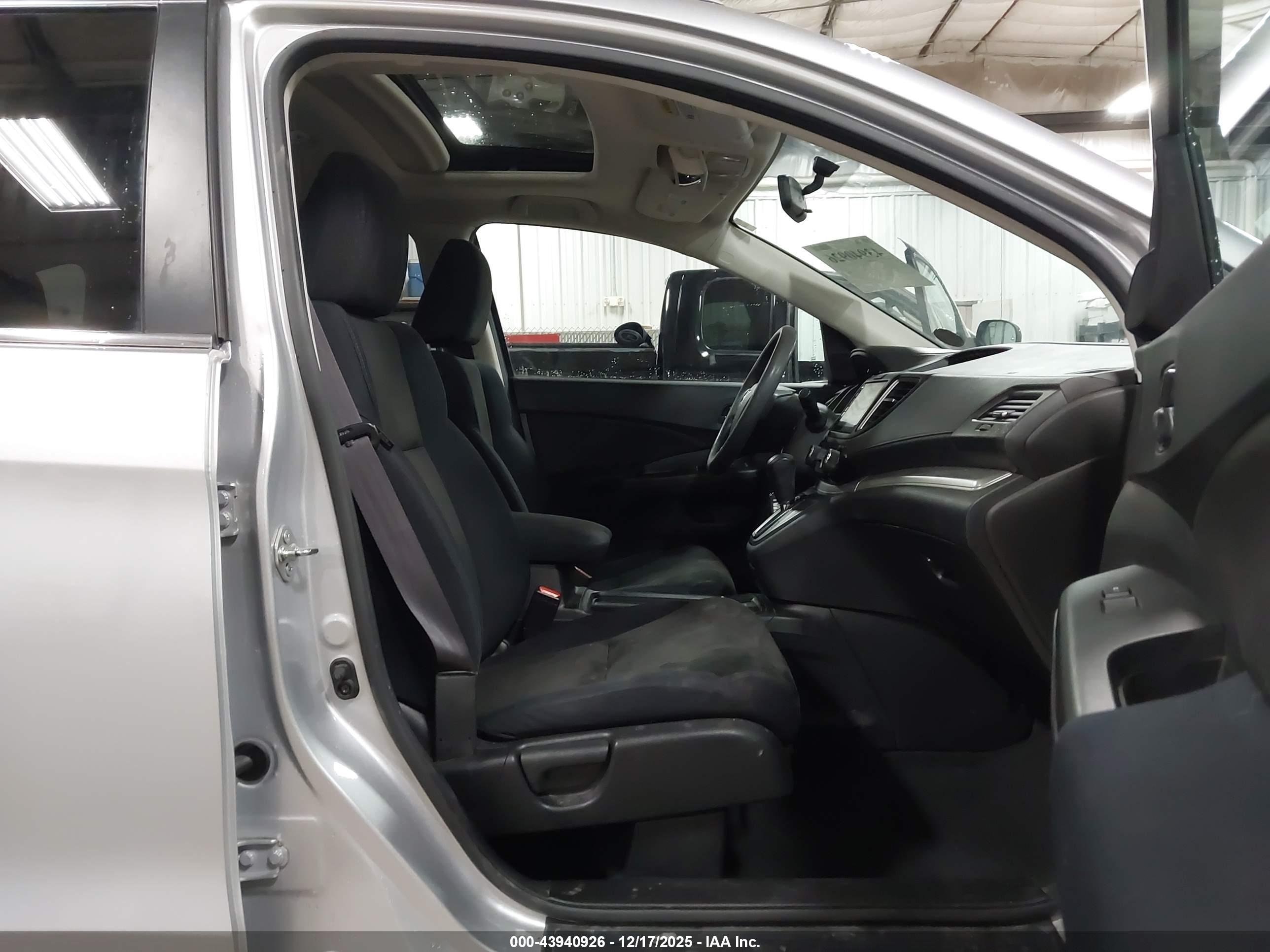 HONDA CR-V image 5
