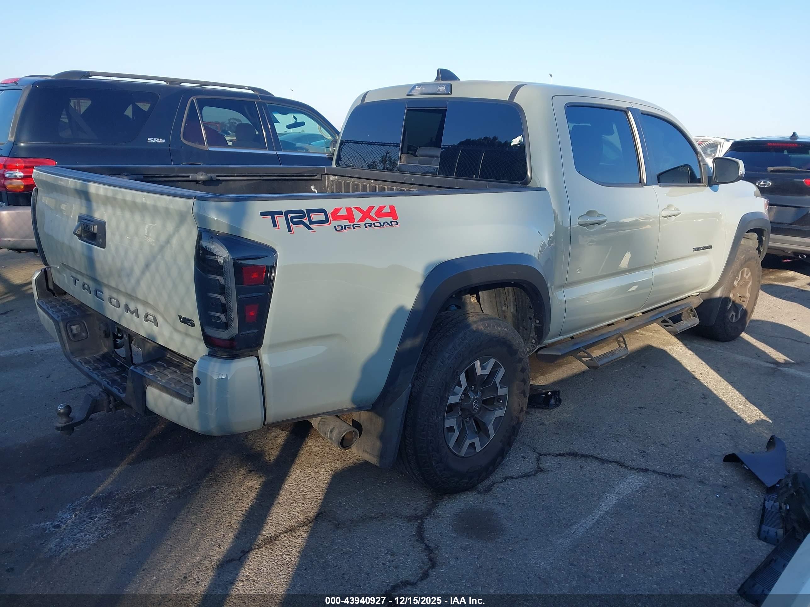TOYOTA TACOMA image 4