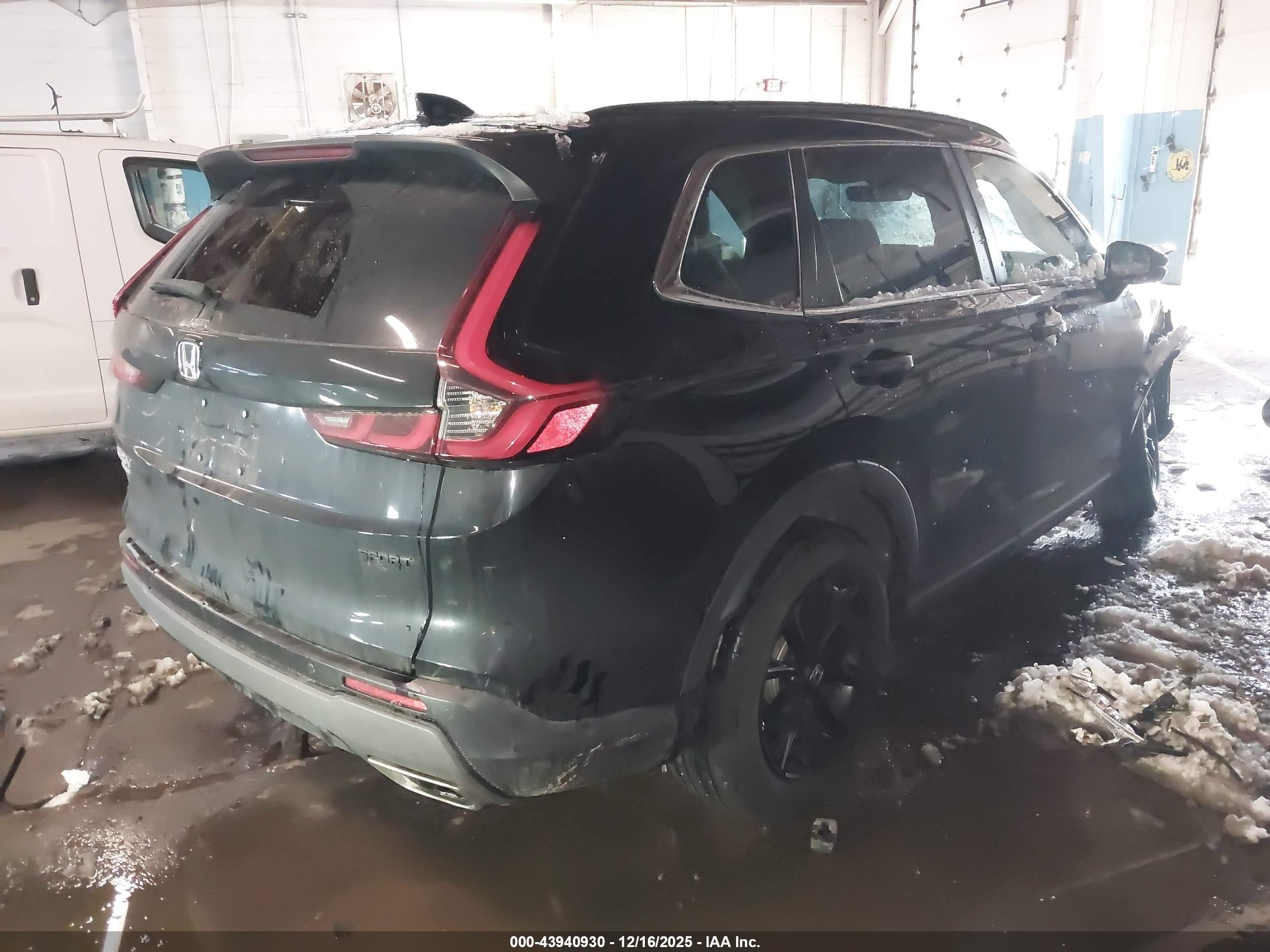 HONDA CR-V image 4
