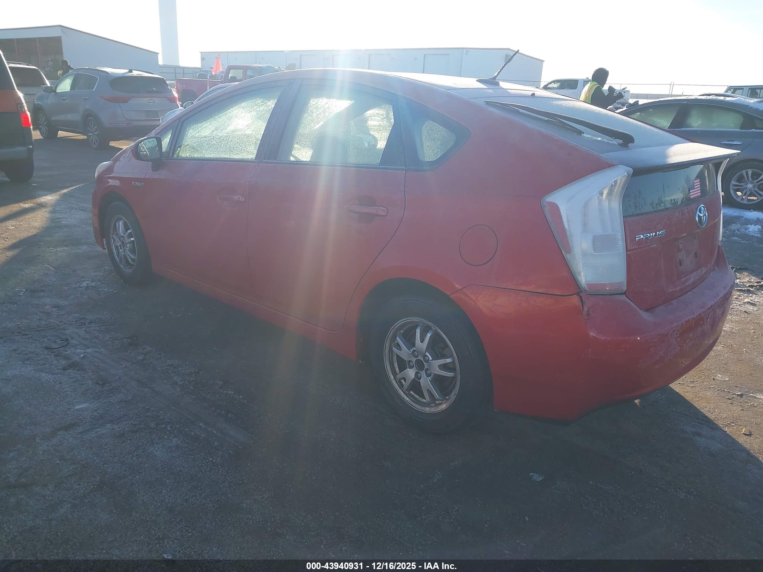 TOYOTA PRIUS image 3