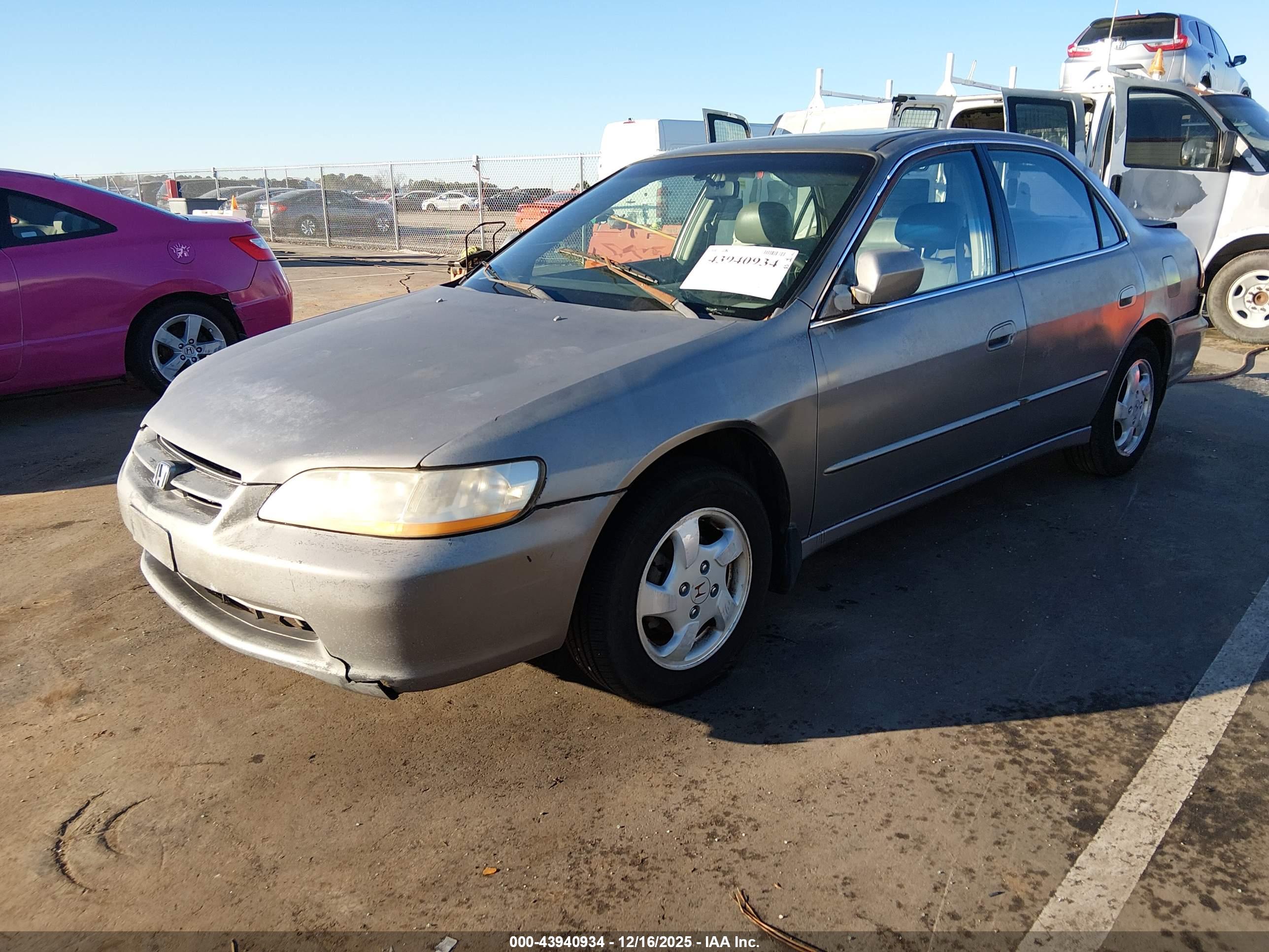 HONDA ACCORD image 2