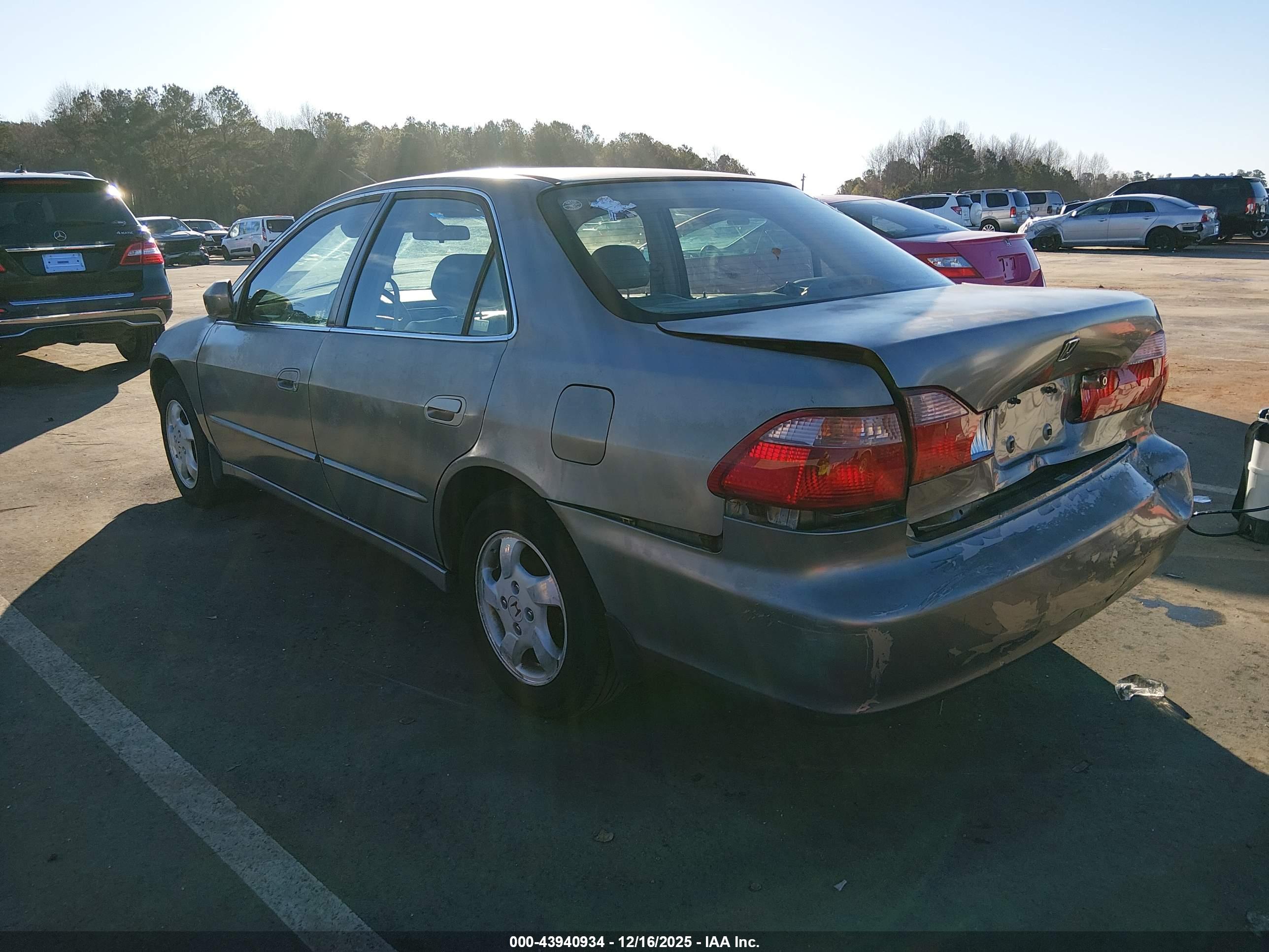 HONDA ACCORD image 3