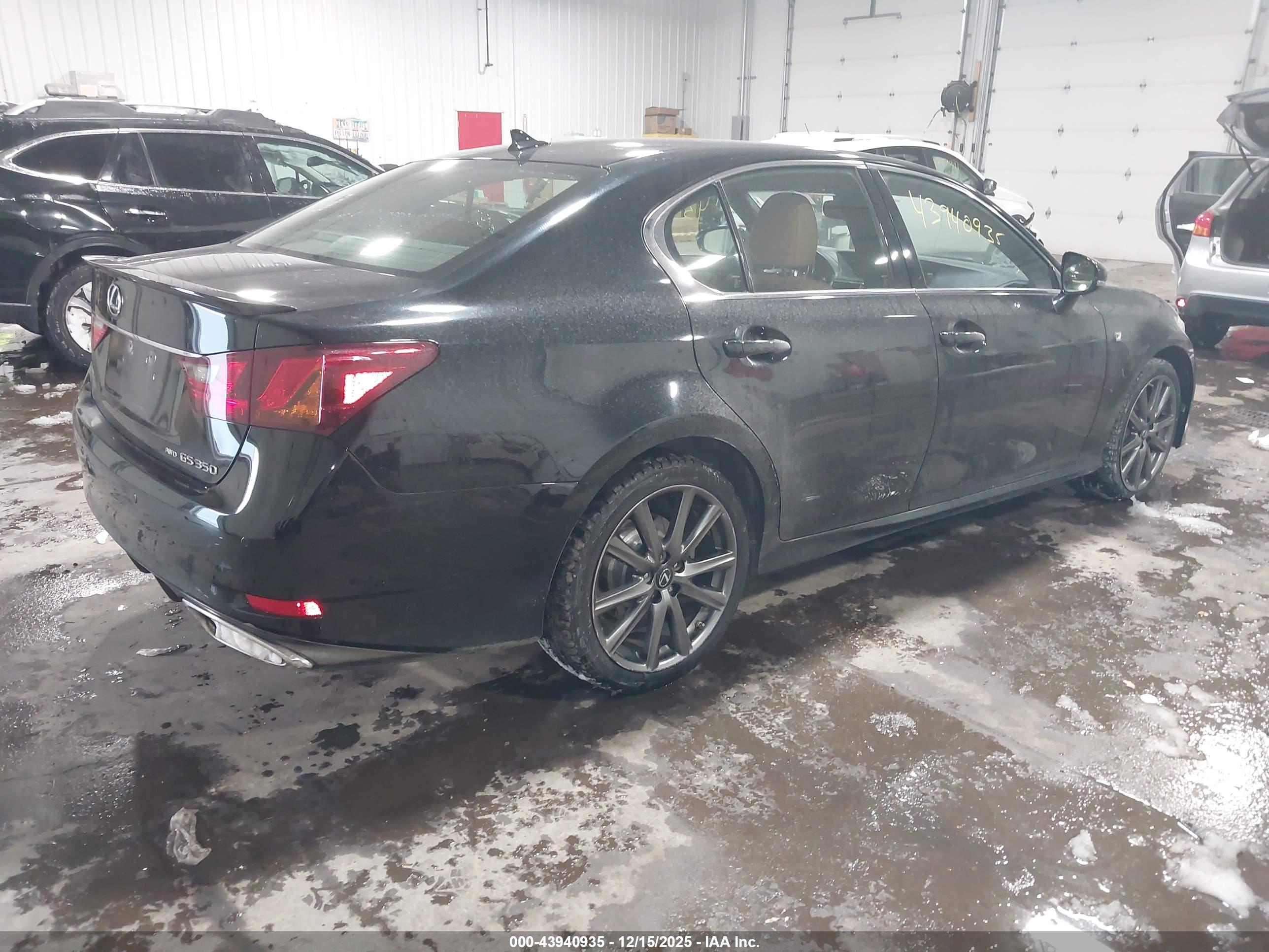 LEXUS GS image 4