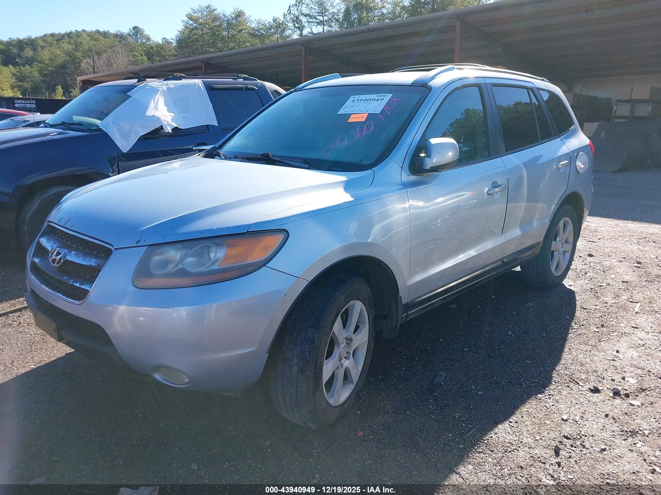 HYUNDAI SANTA image 2