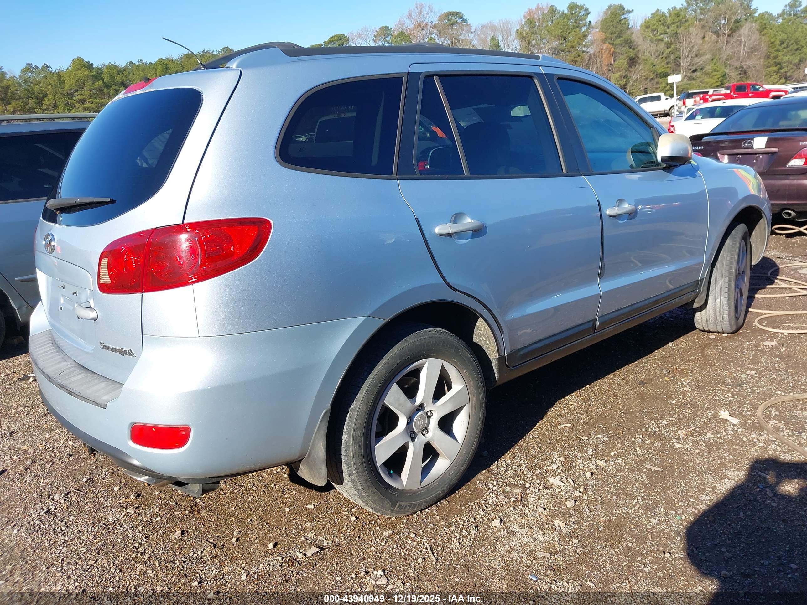 HYUNDAI SANTA image 4