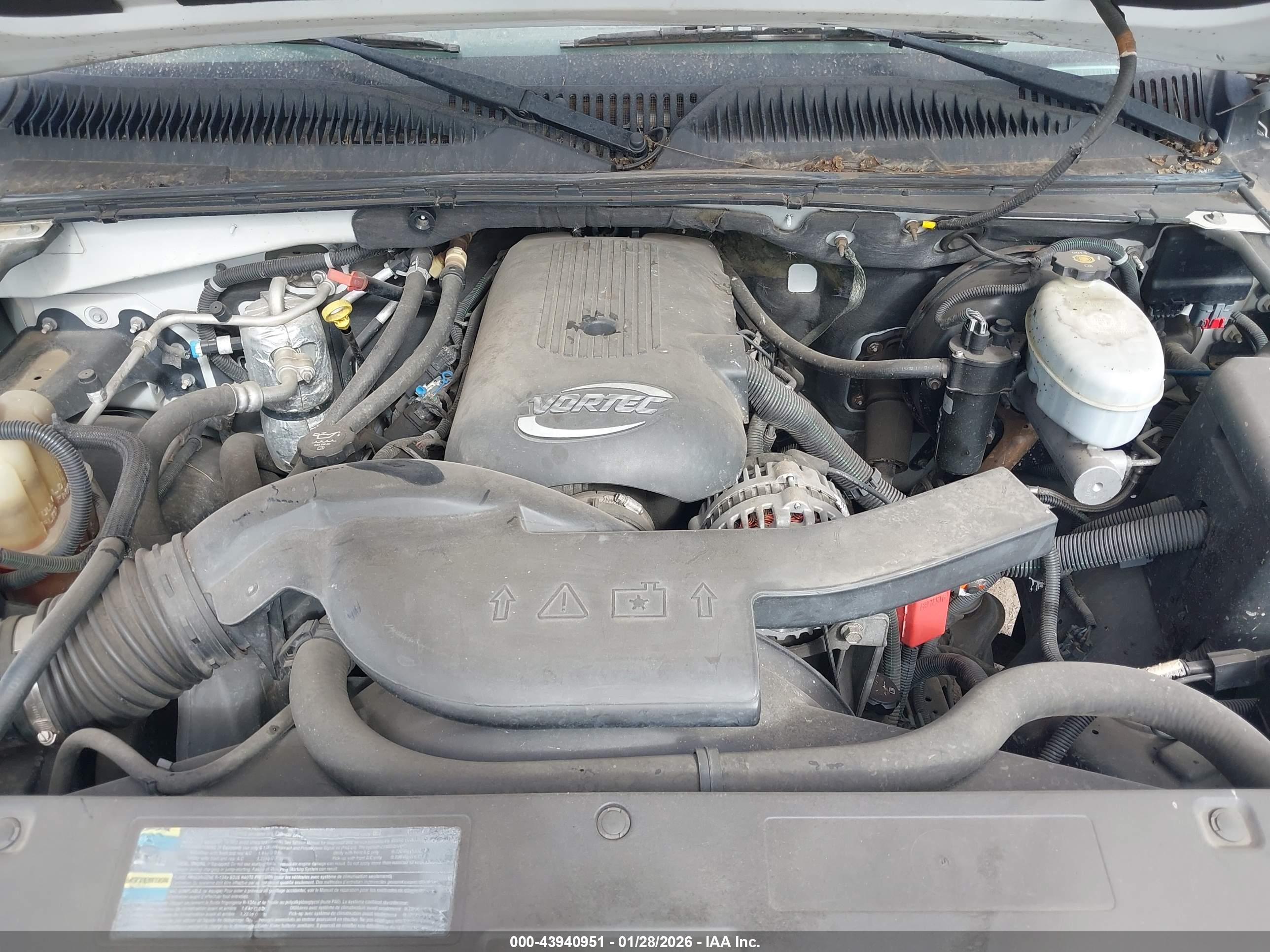 CHEVROLET TAHOE image 10