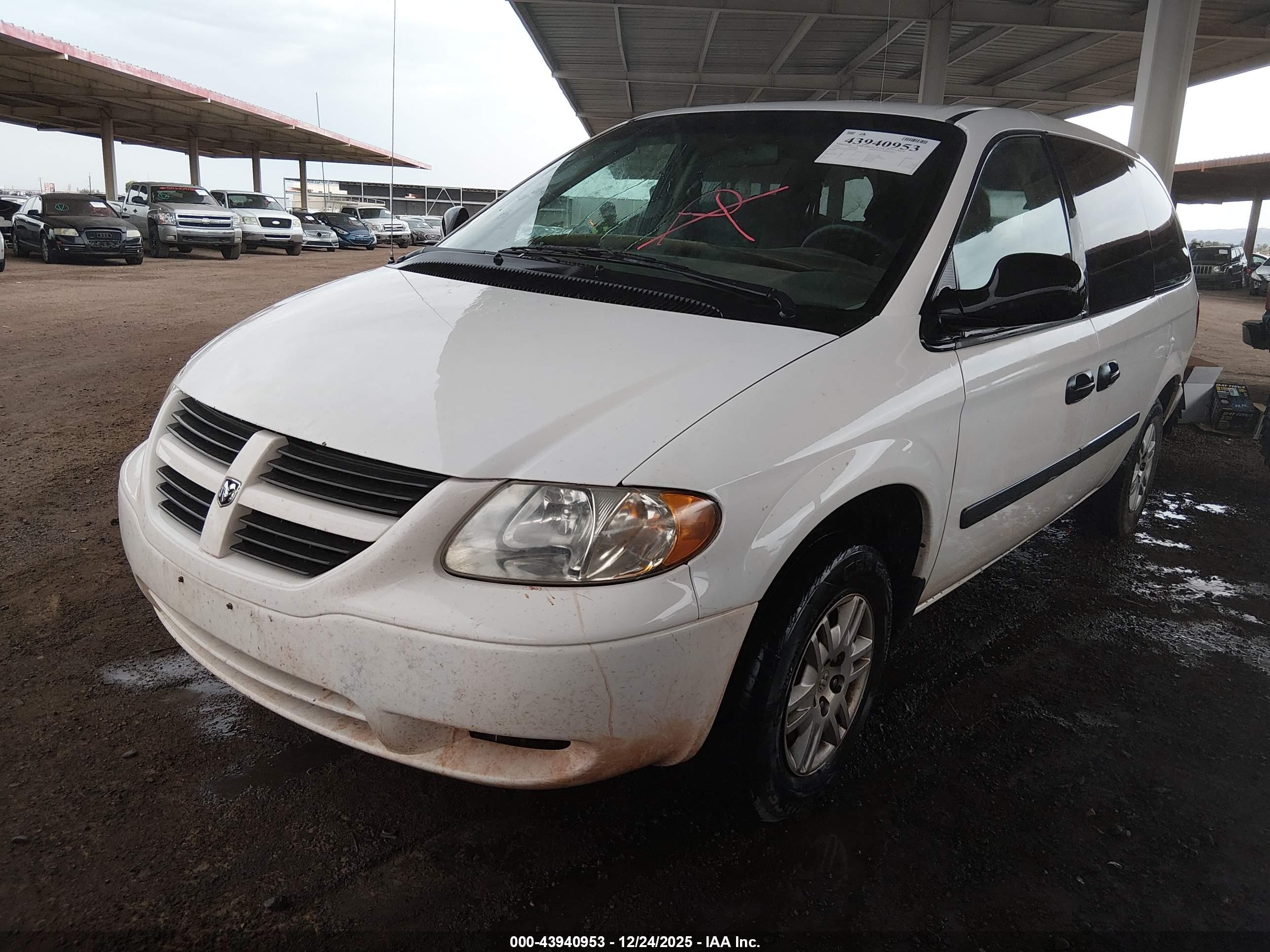 DODGE GRAND image 2