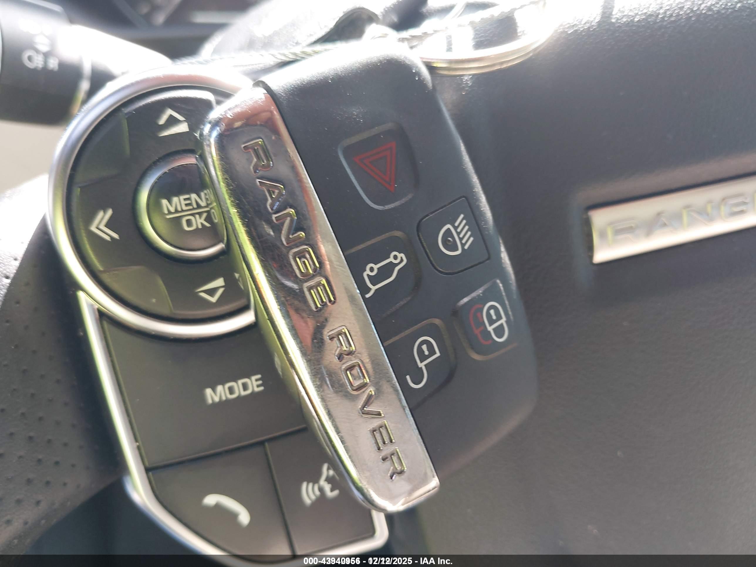 LAND ROVER image 11