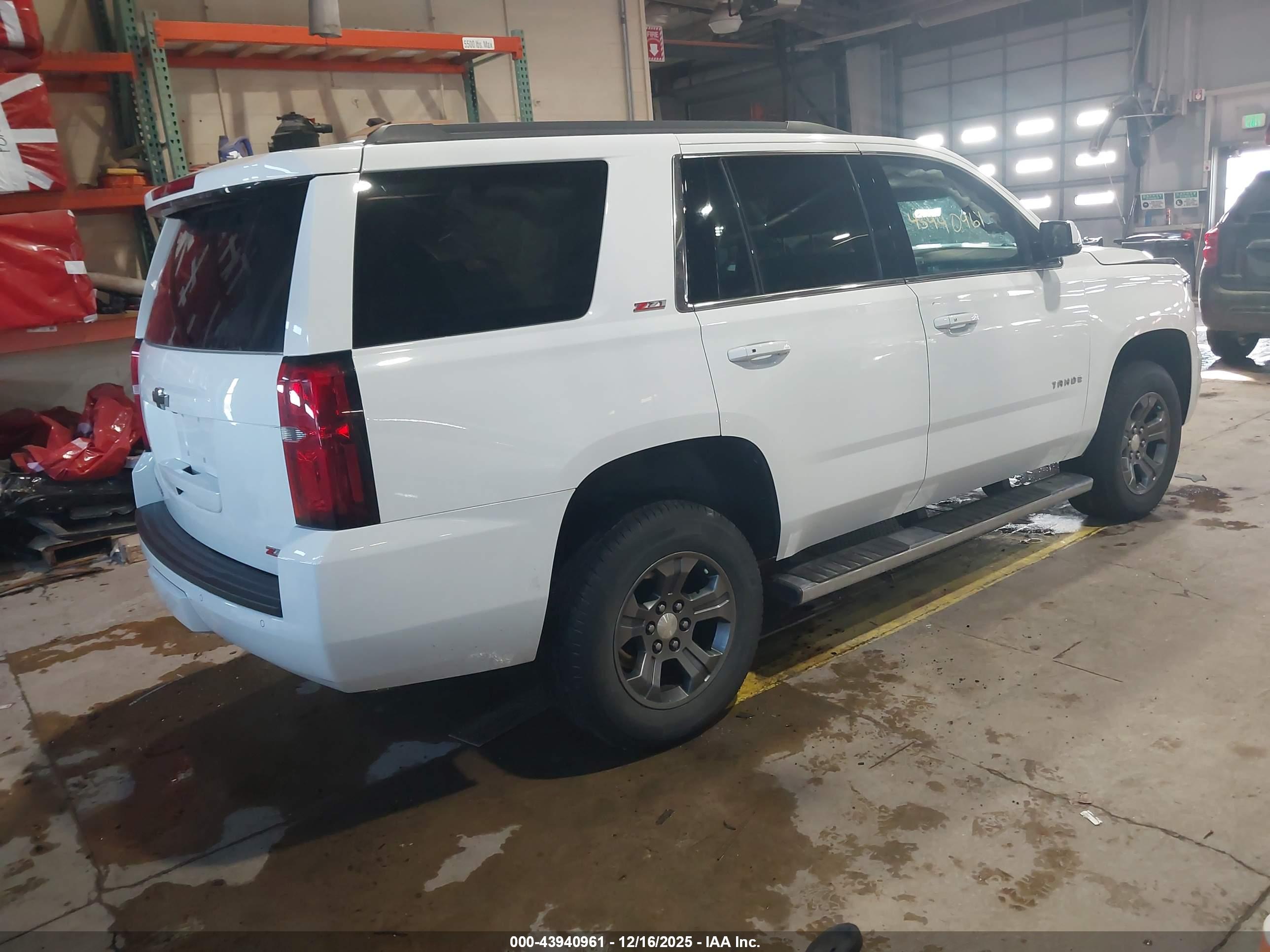 CHEVROLET TAHOE image 4