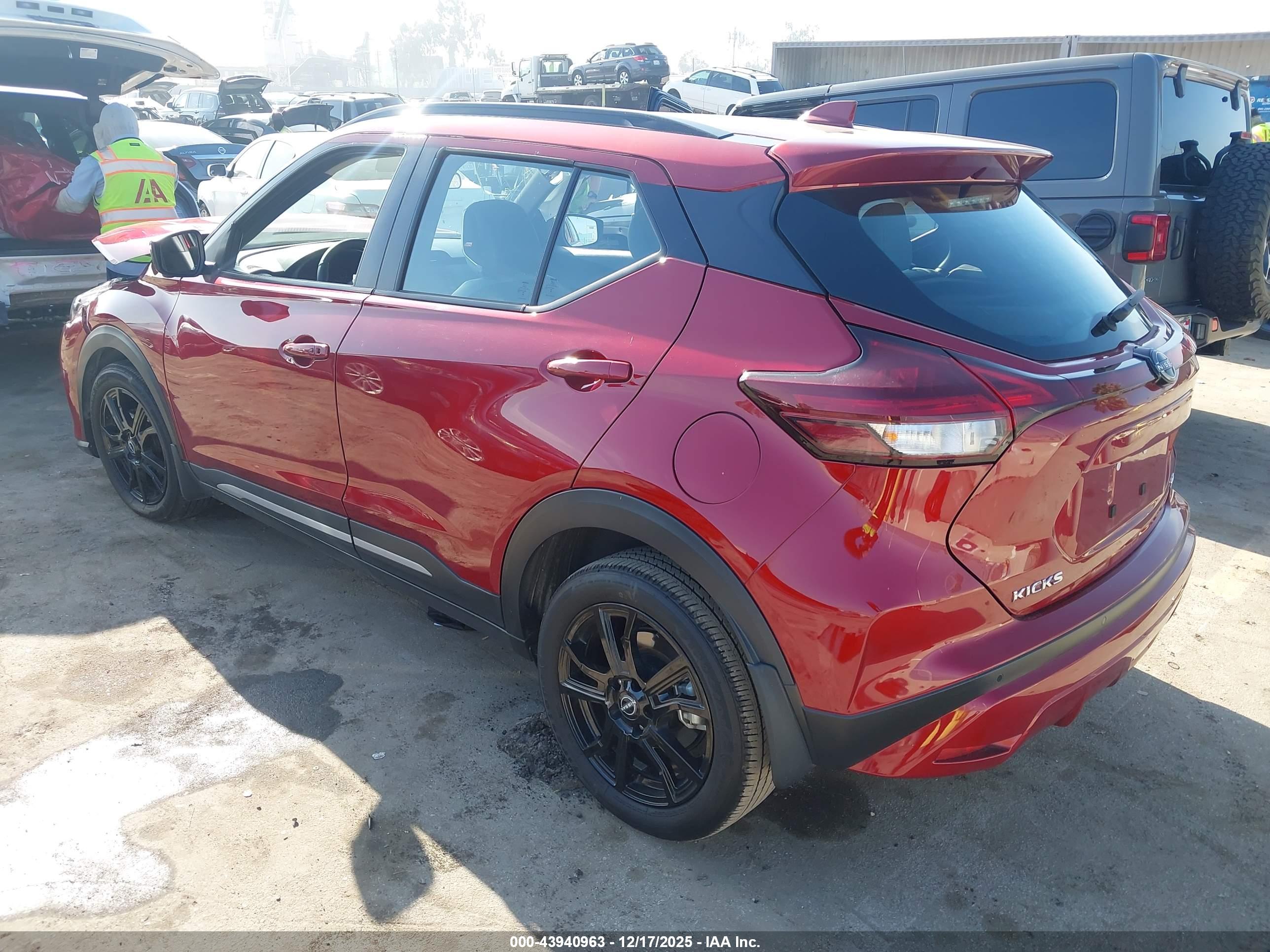 NISSAN KICKS image 3