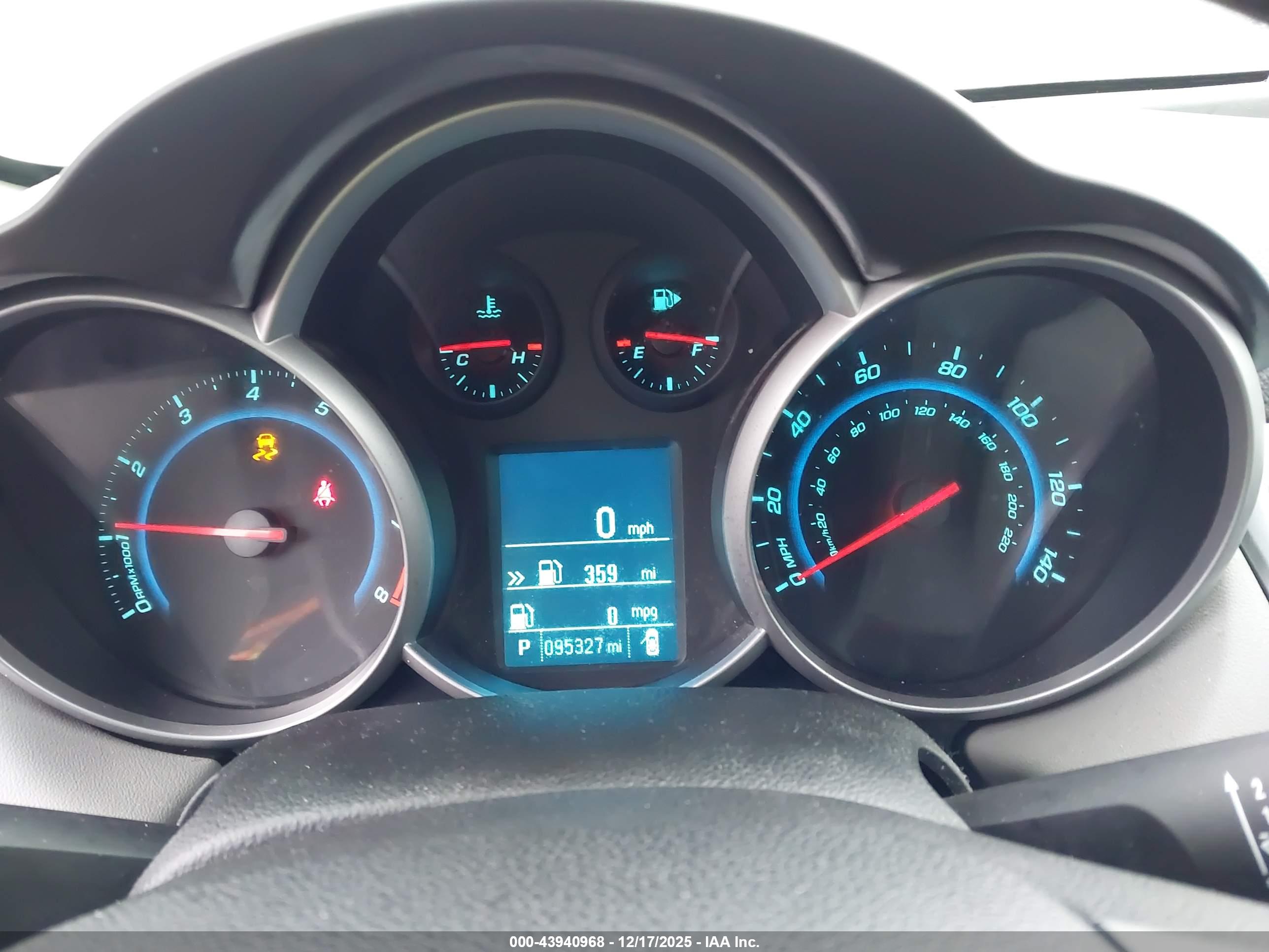 CHEVROLET CRUZE image 7