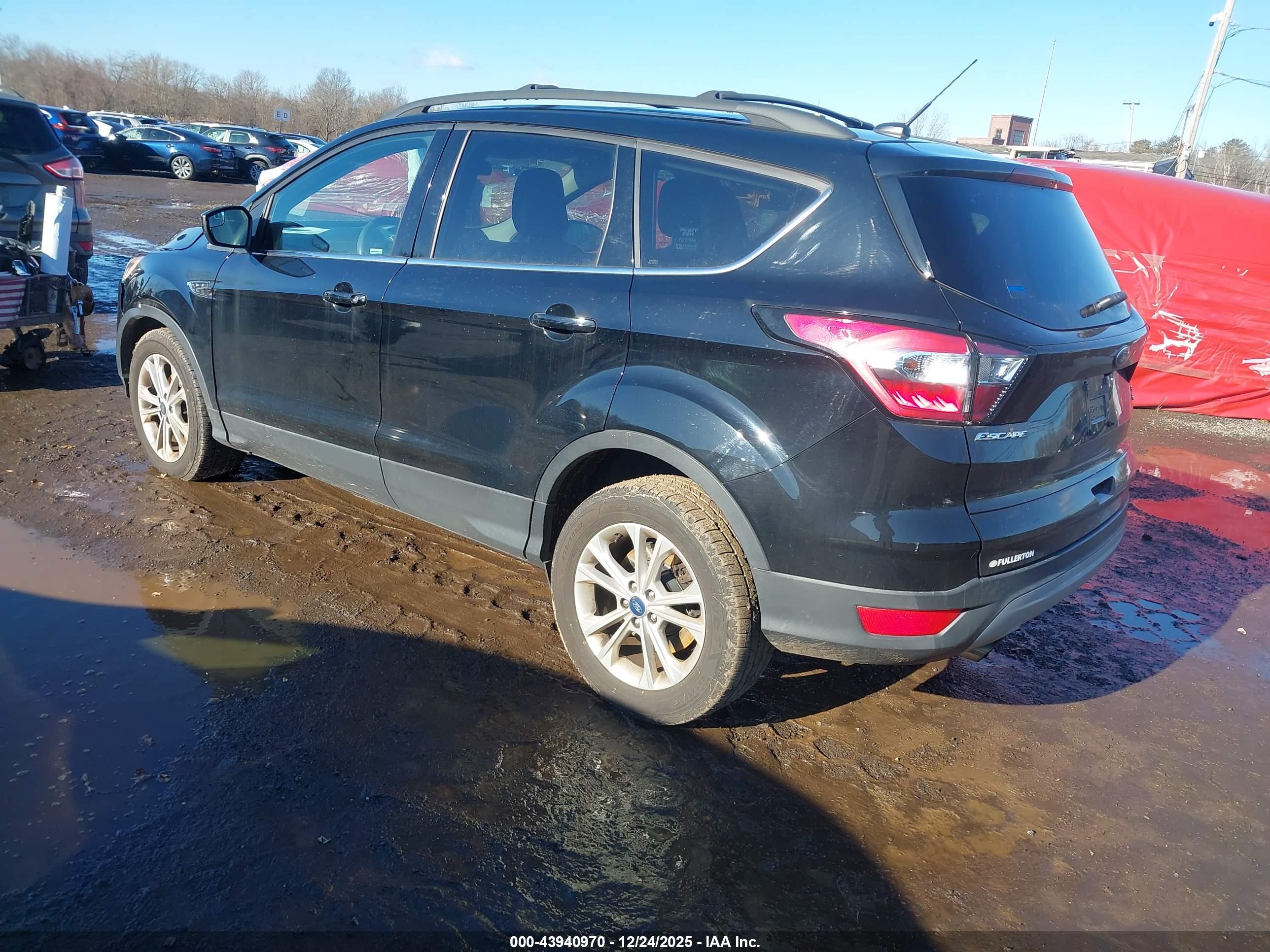 FORD ESCAPE image 3