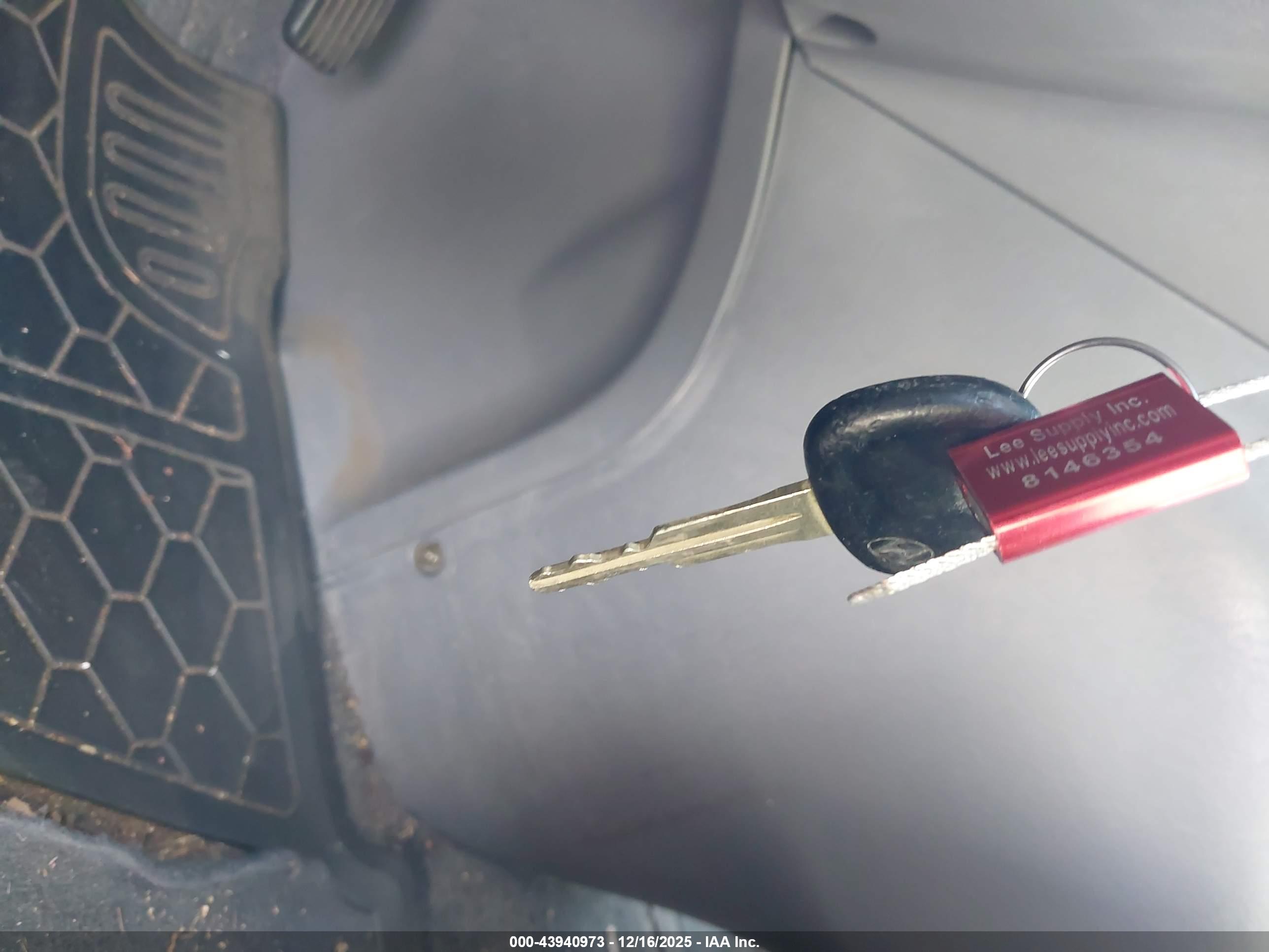 HYUNDAI TUCSON image 11
