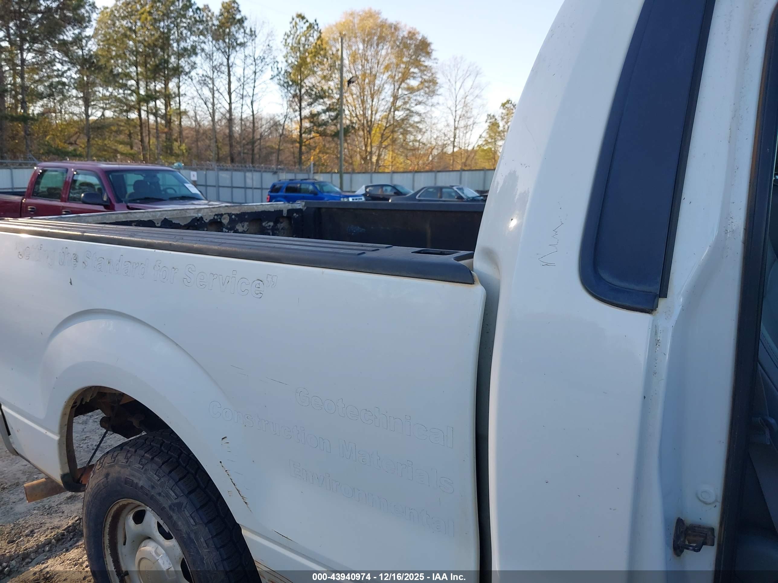 FORD F-150 image 8