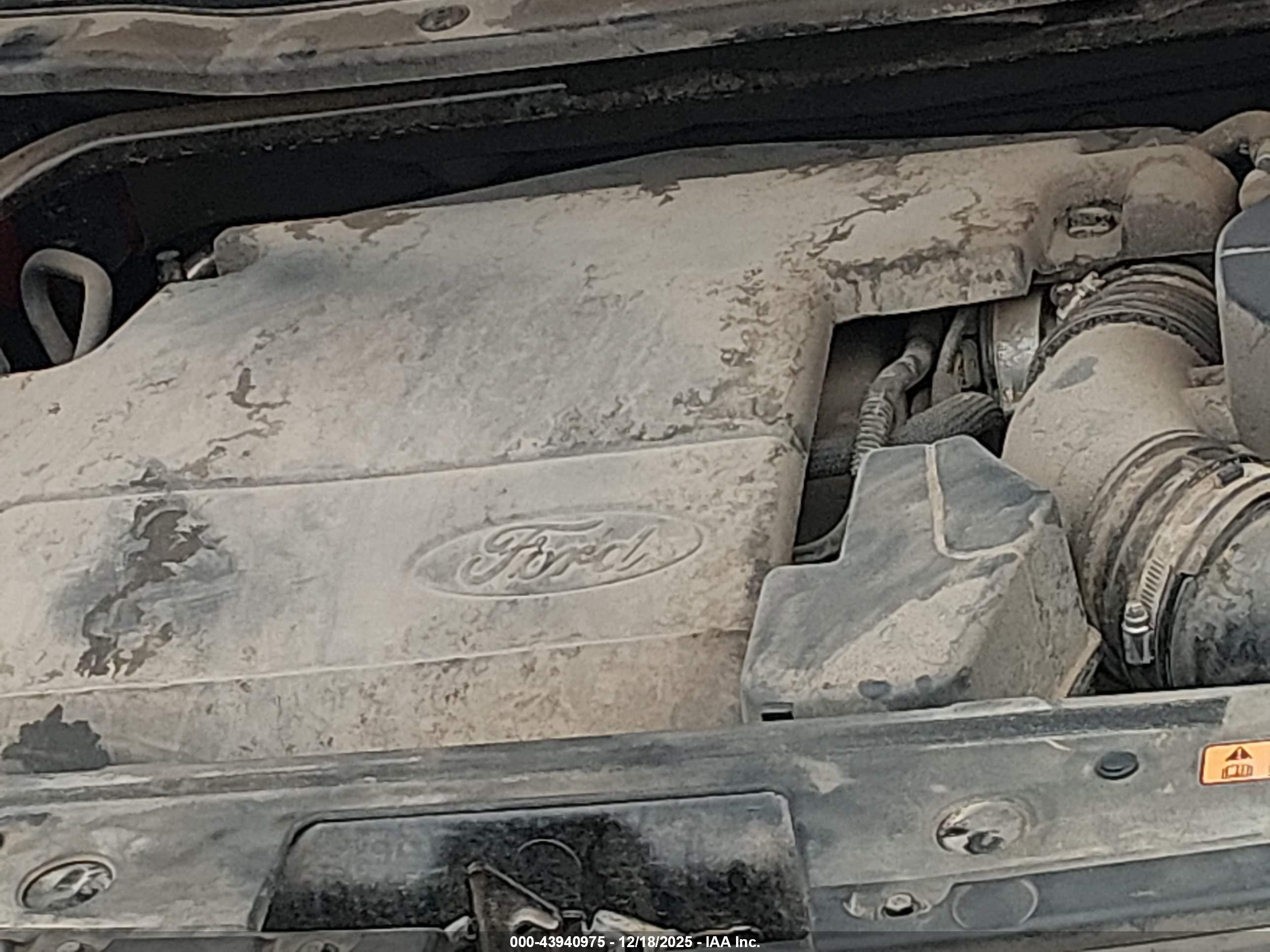 FORD EXPLORER image 10