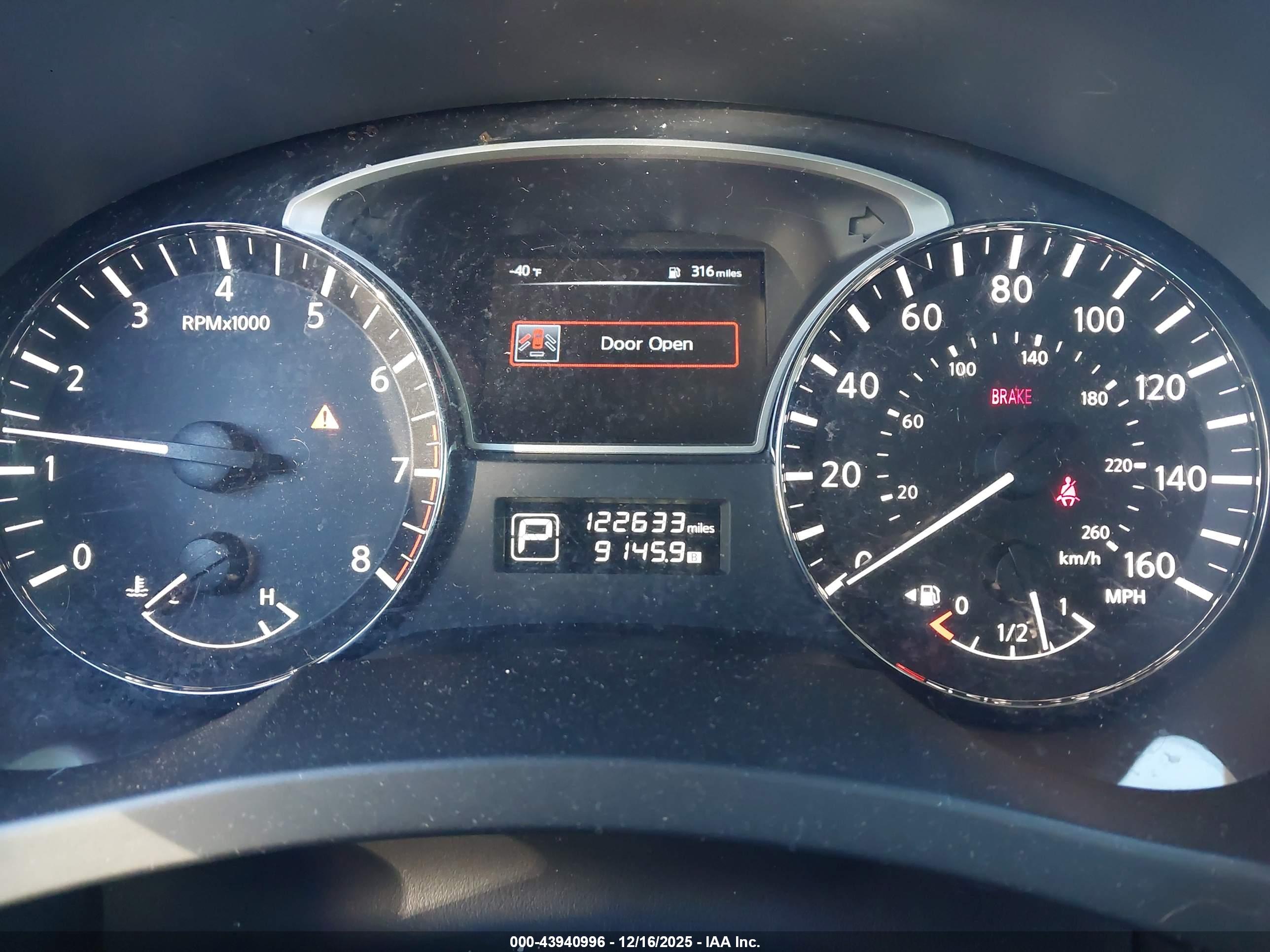 NISSAN ALTIMA image 7