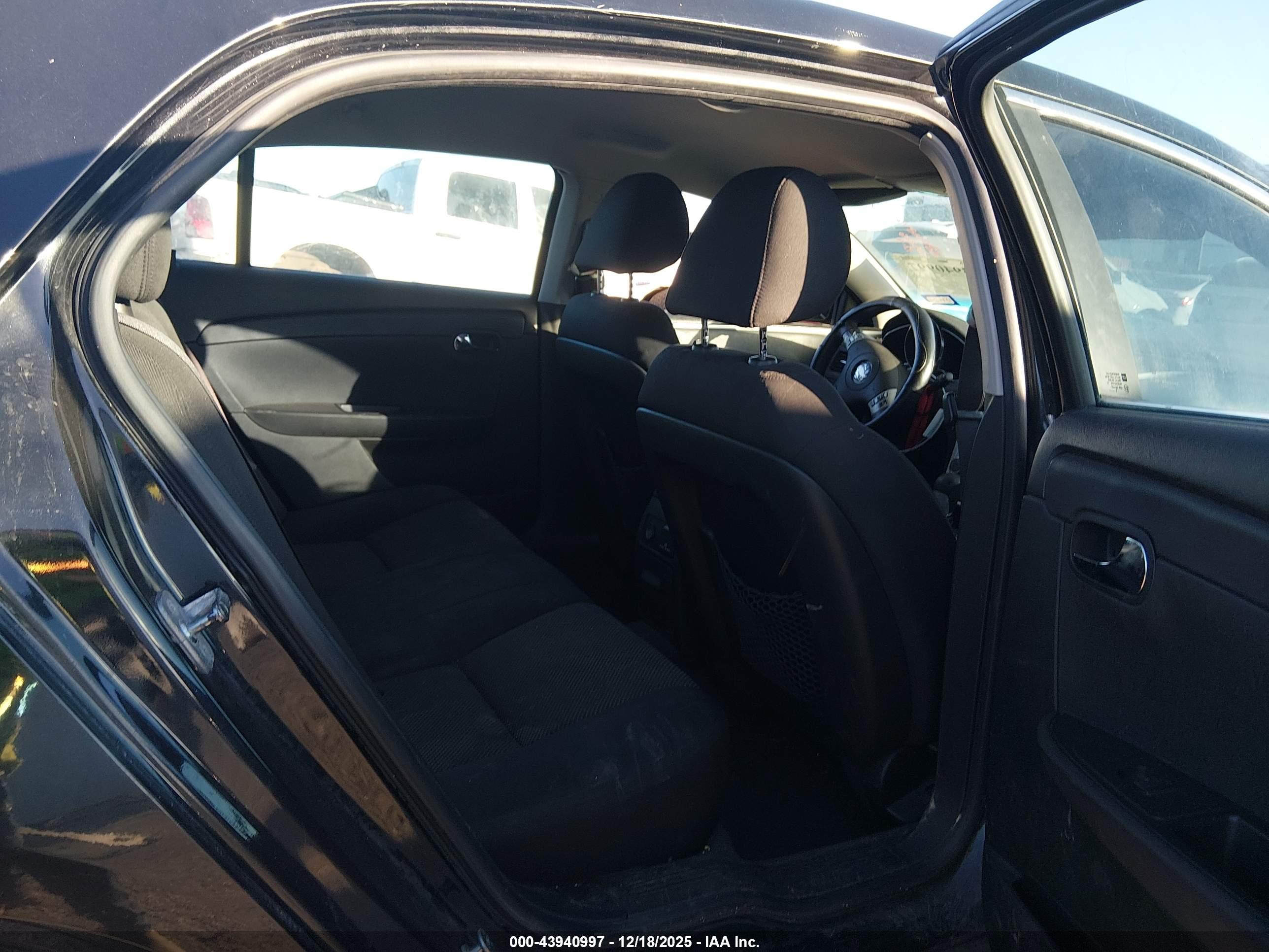 CHEVROLET MALIBU image 8