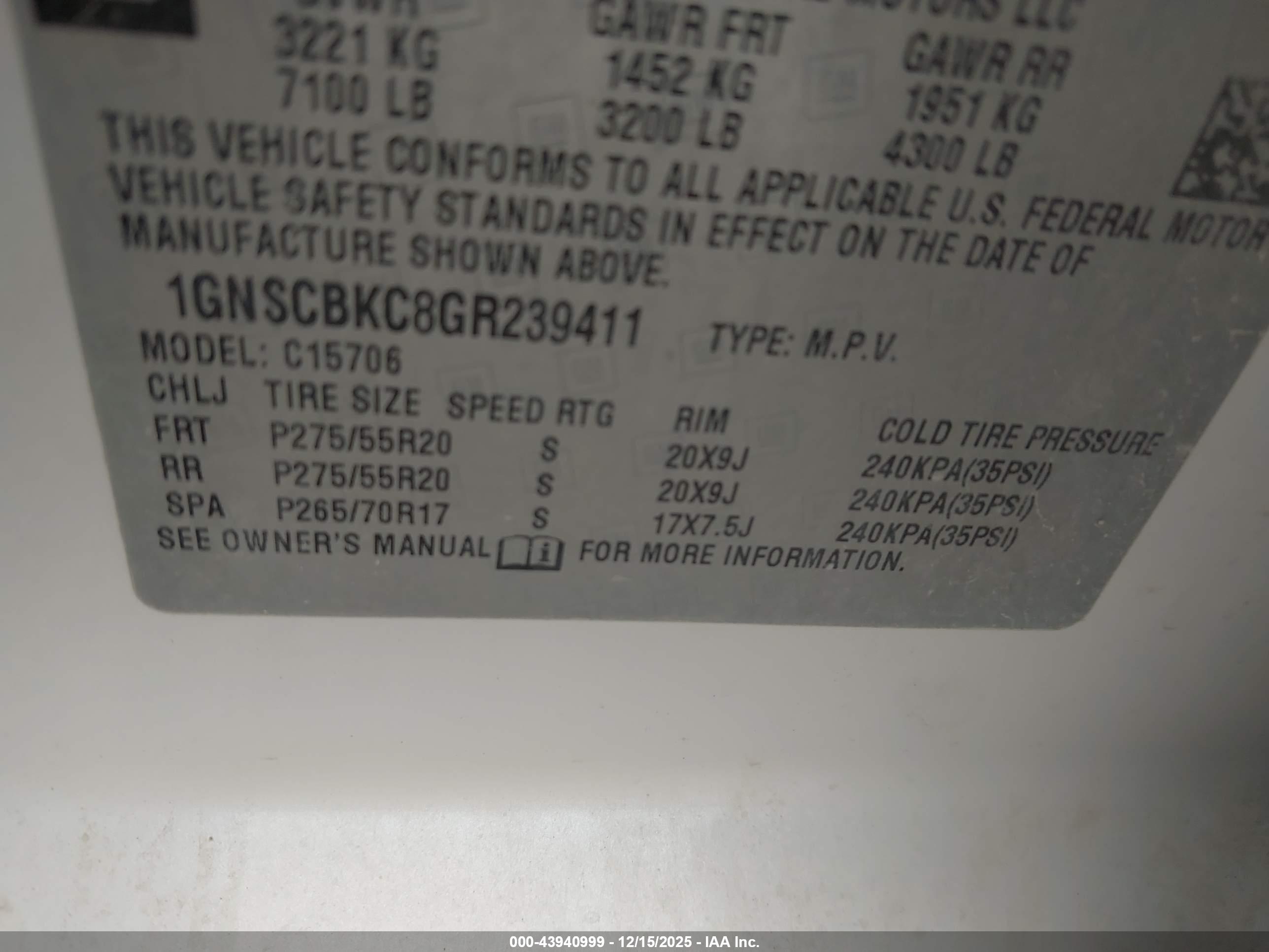 CHEVROLET TAHOE image 9